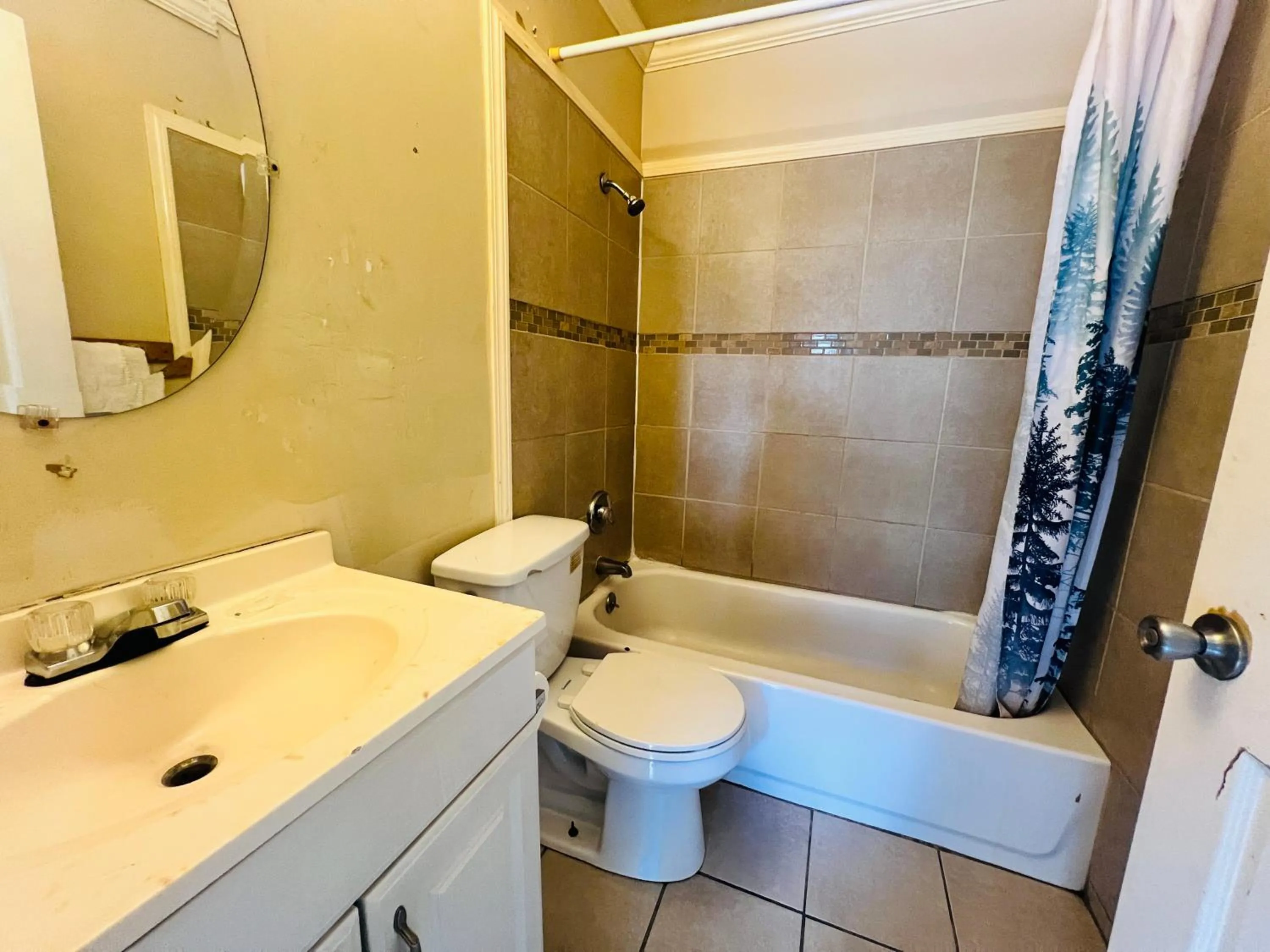 Bathroom in Hotel O East Hemphill Burton-Flint