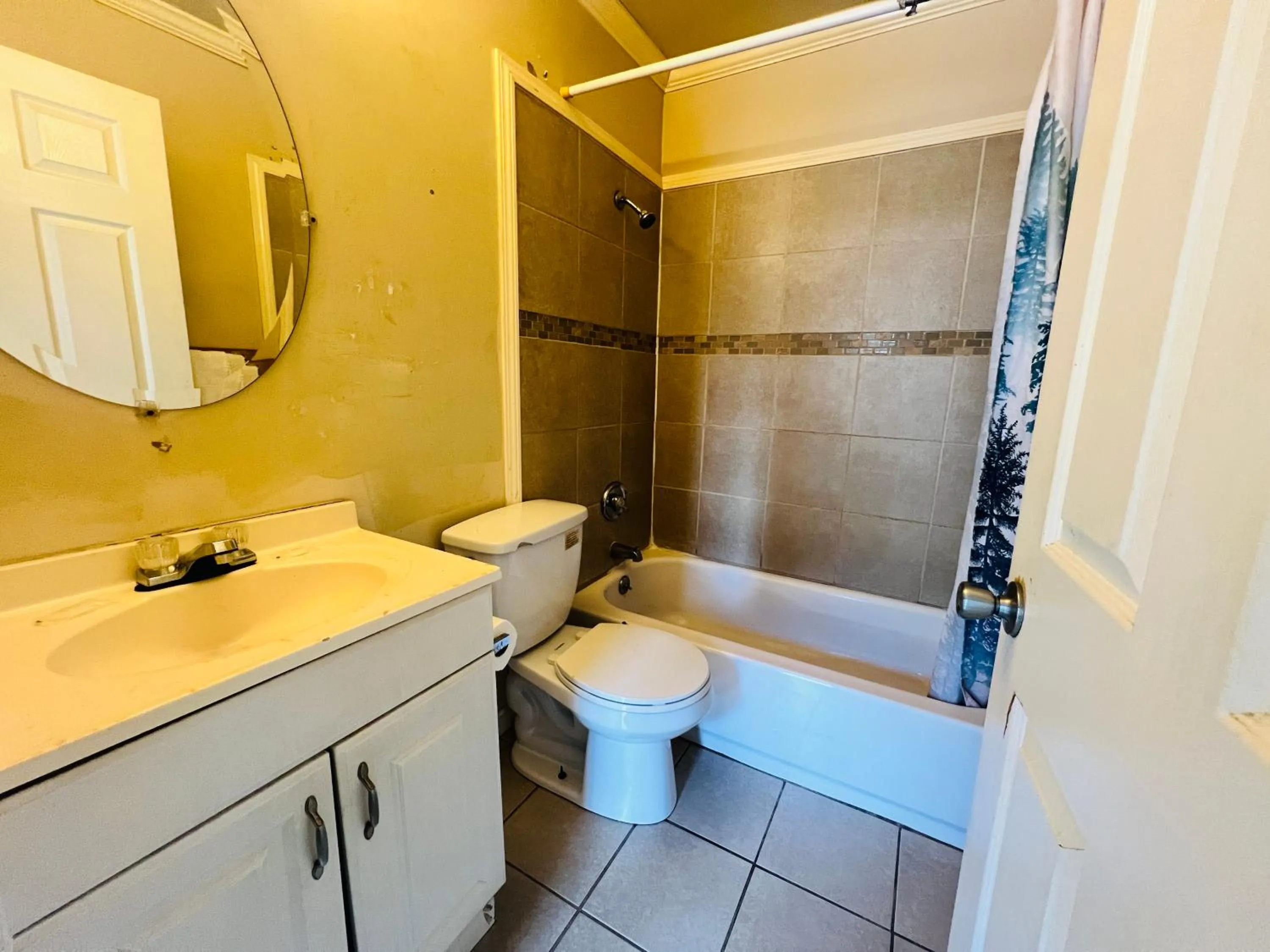 Bathroom in Hotel O East Hemphill Burton-Flint