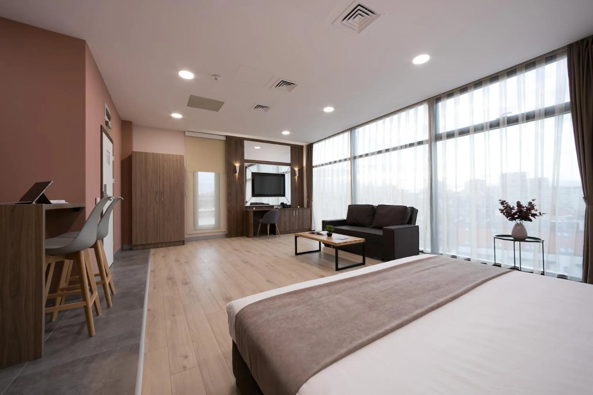 Communal lounge/ TV room, Bed in B1 Boutique Hotel Sofia