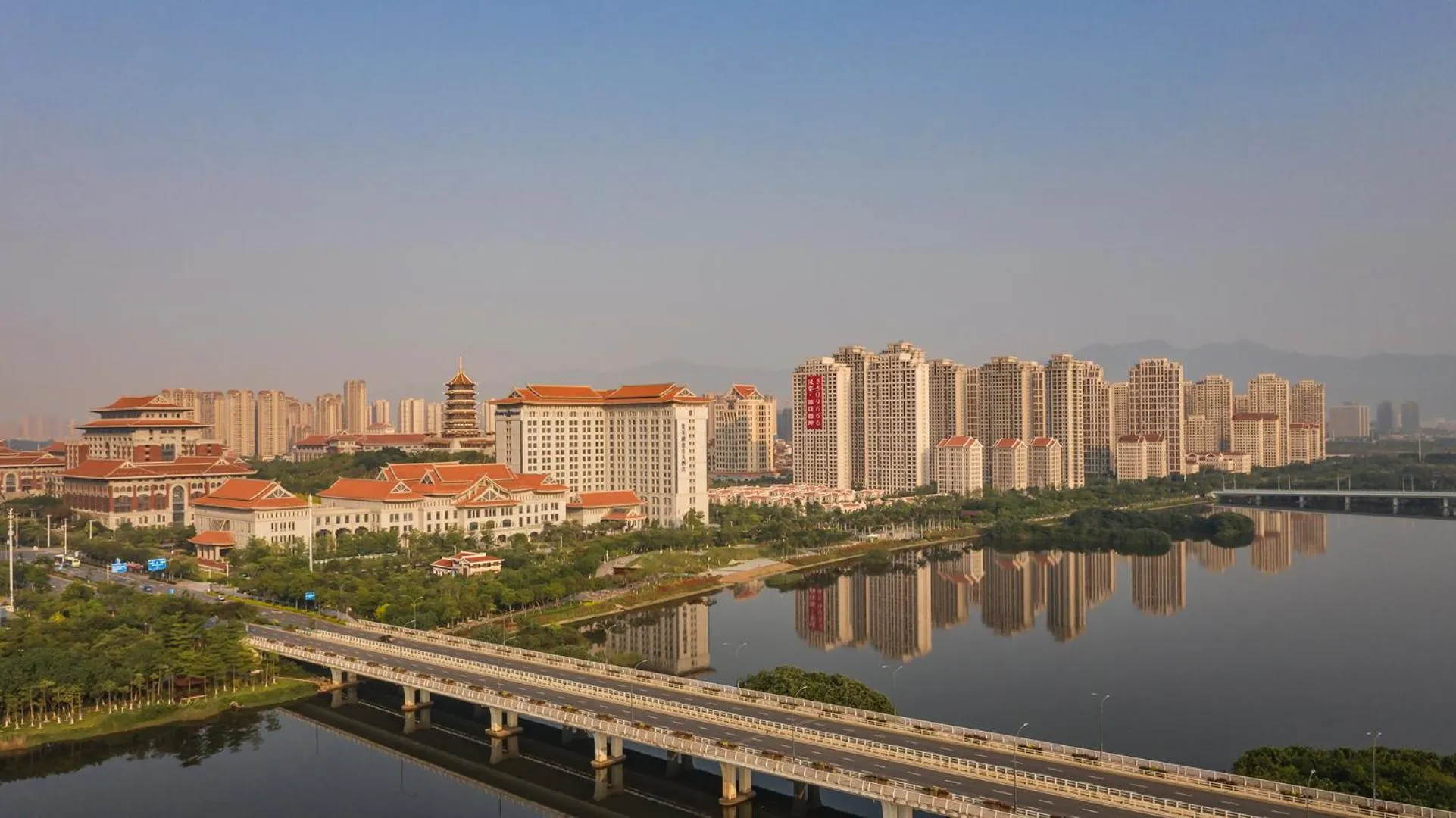 Howard Johnson by Wyndham Jimei Lake Plaza Xiamen