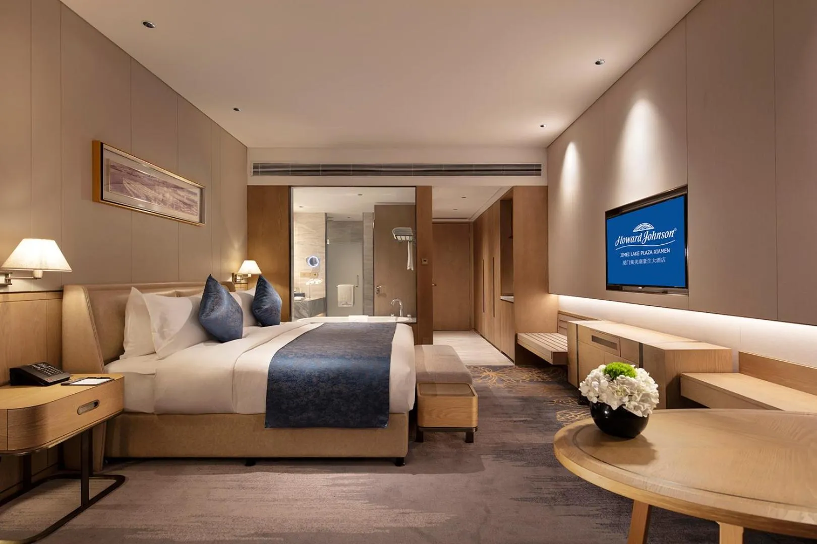 Bed in Howard Johnson by Wyndham Jimei Lake Plaza Xiamen
