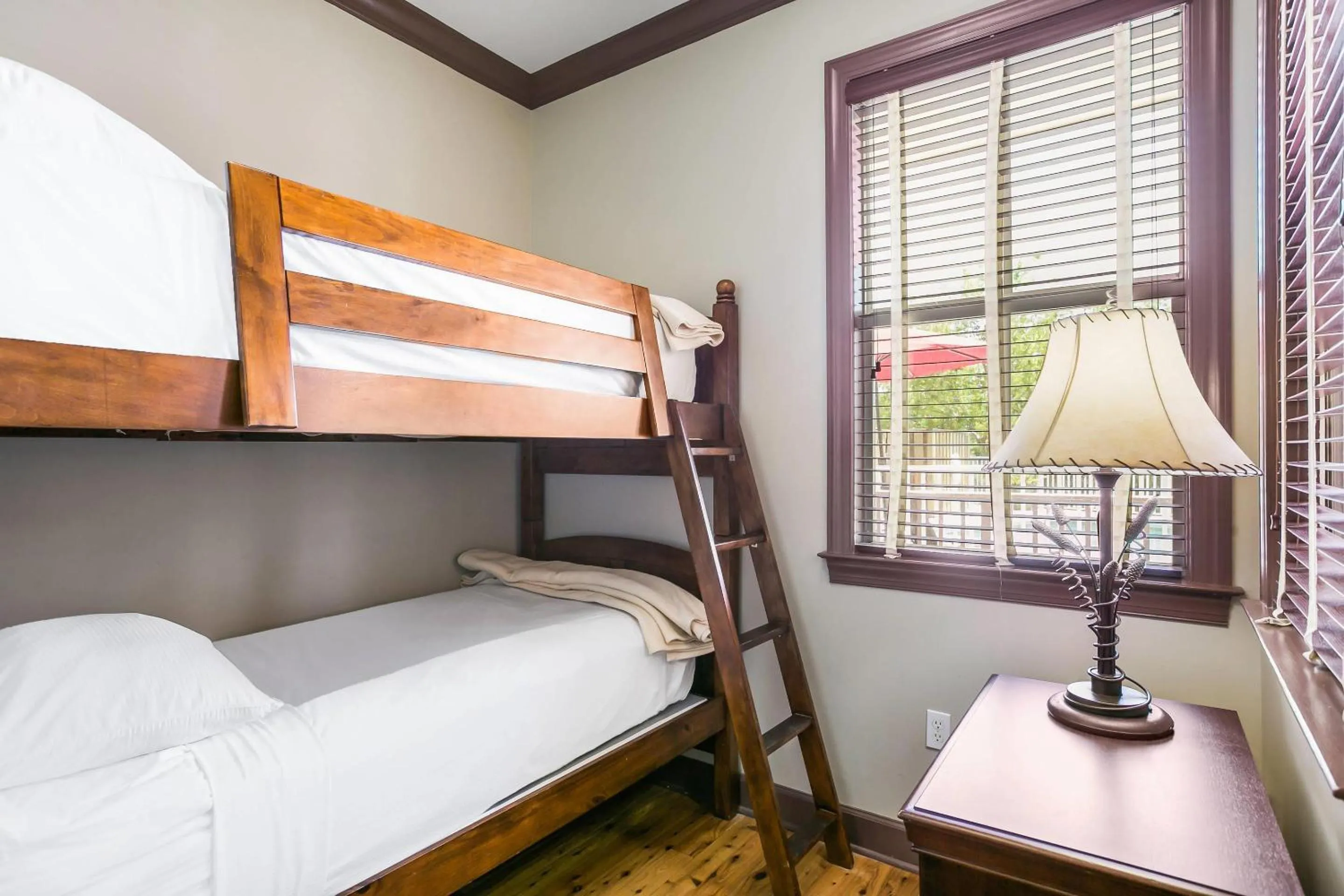 Bedroom, Bed in Water Street Hotel & Marina, an Ascend Collection Hotel