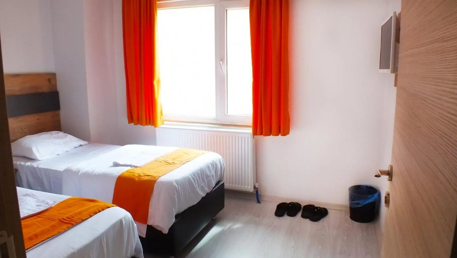 Bed in ANKARA OTEL EVREN