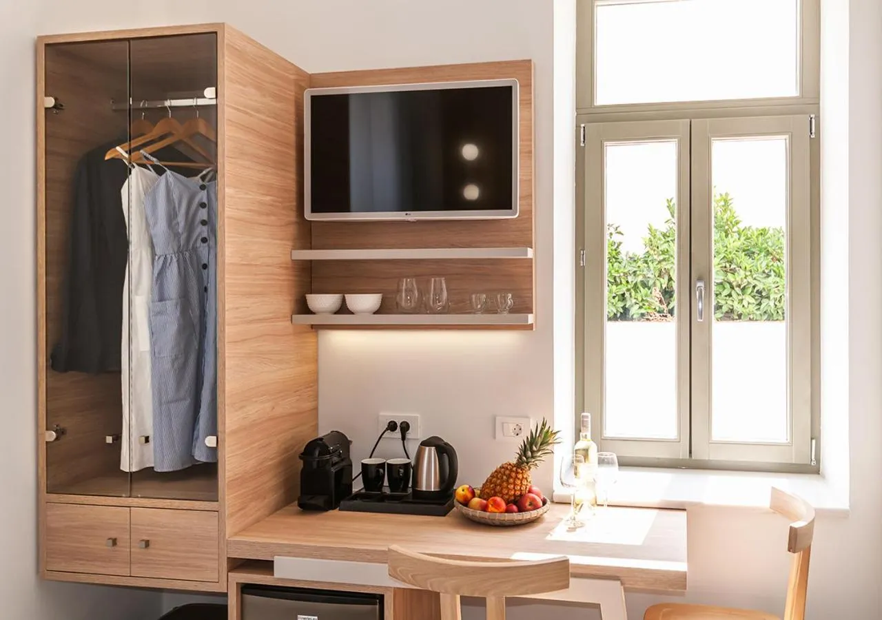 TV and multimedia in Epavli Boutique Hotel