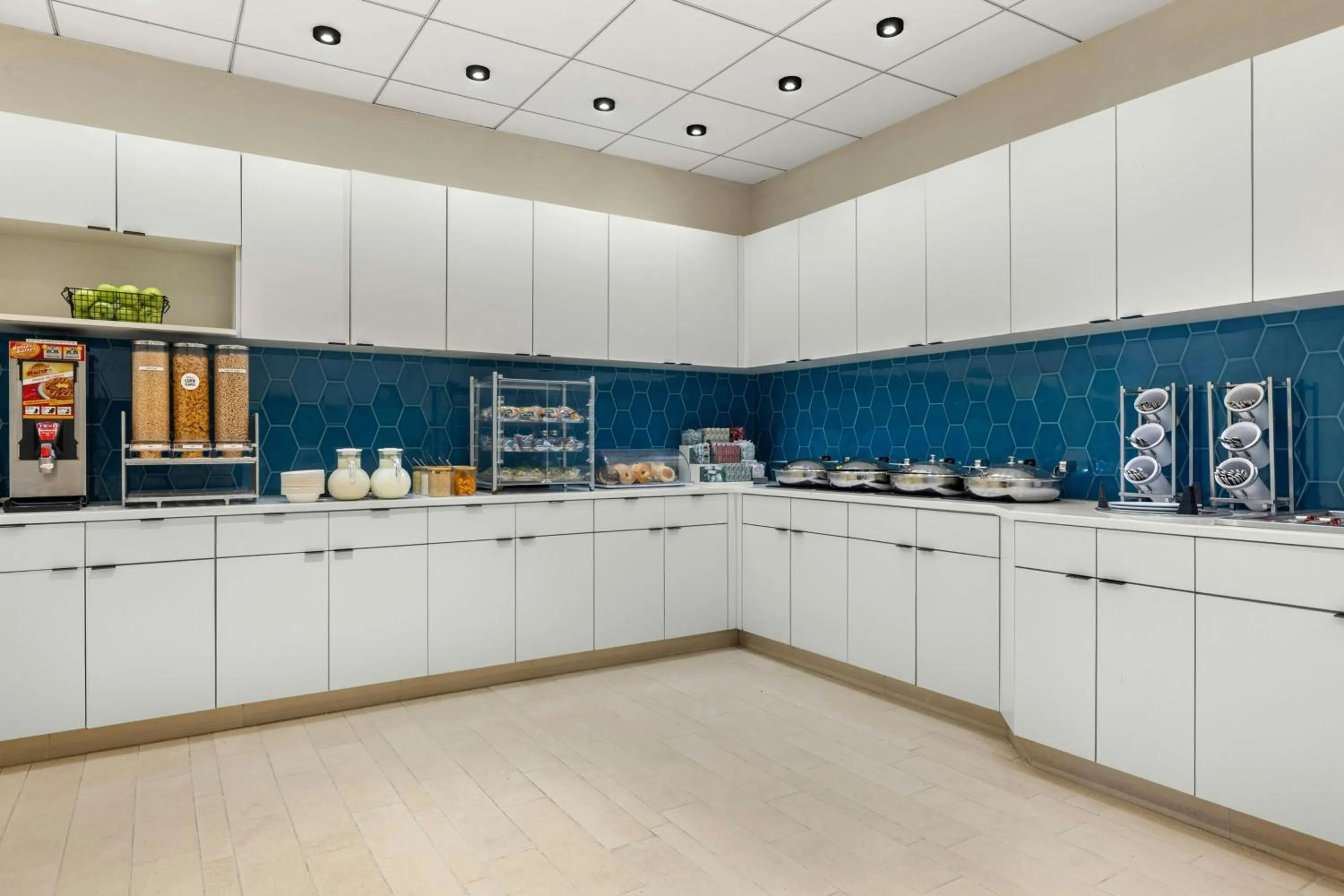 Breakfast in Residence Inn by Marriott The Bronx at Metro Center Atrium