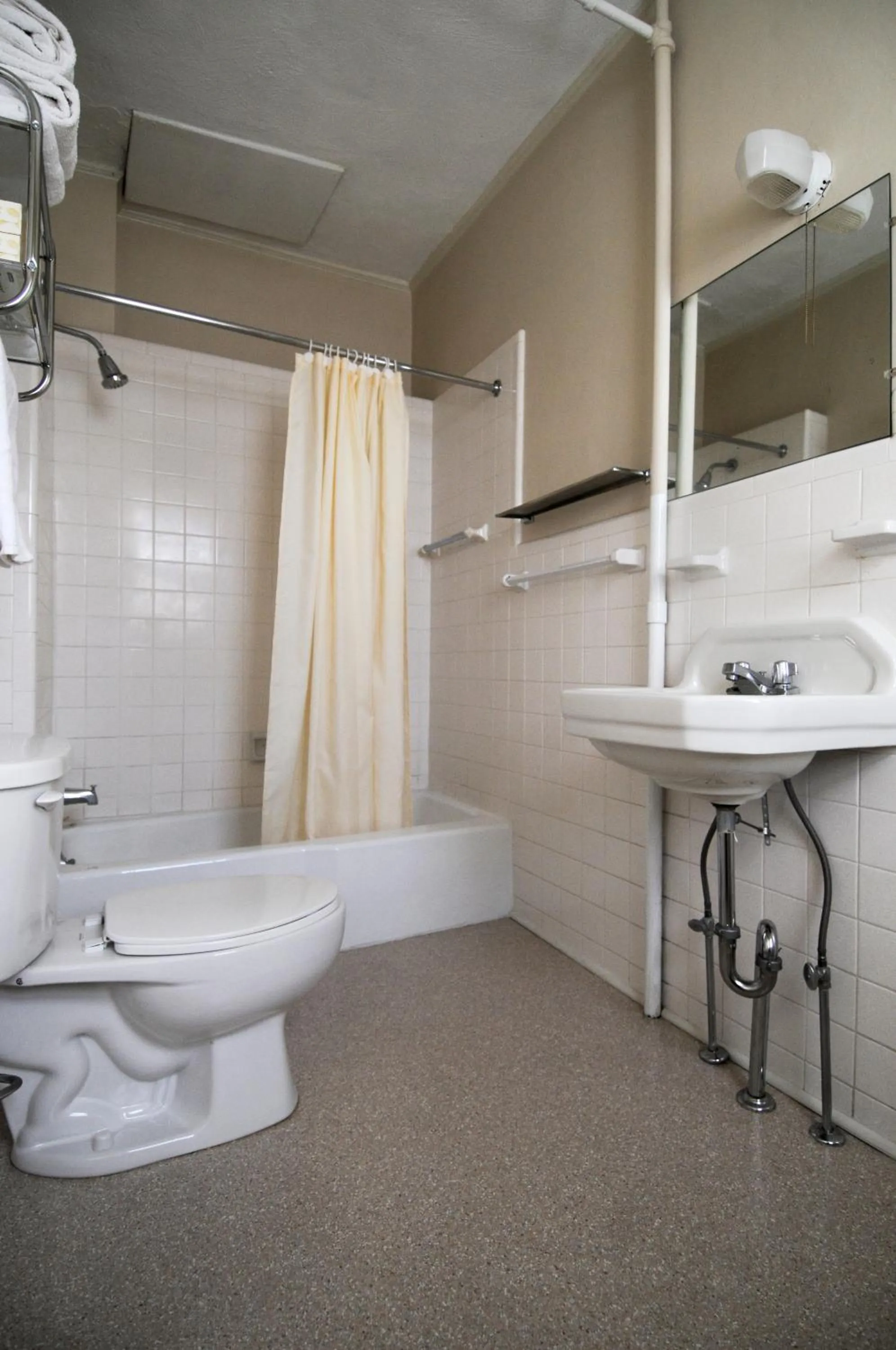 Bathroom in Hotel Coolidge