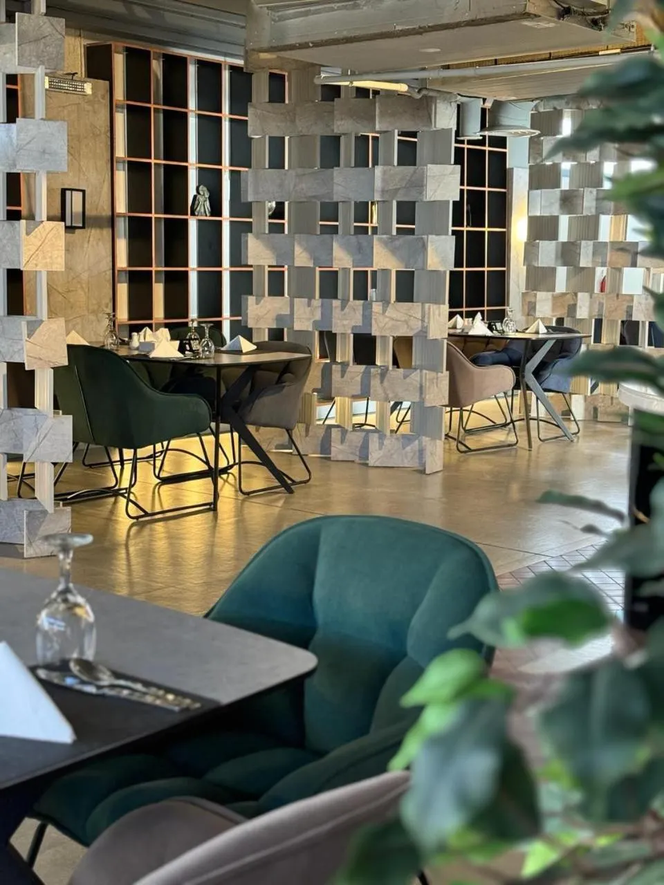 Restaurant/places to eat in Swiss In Park Tabuk