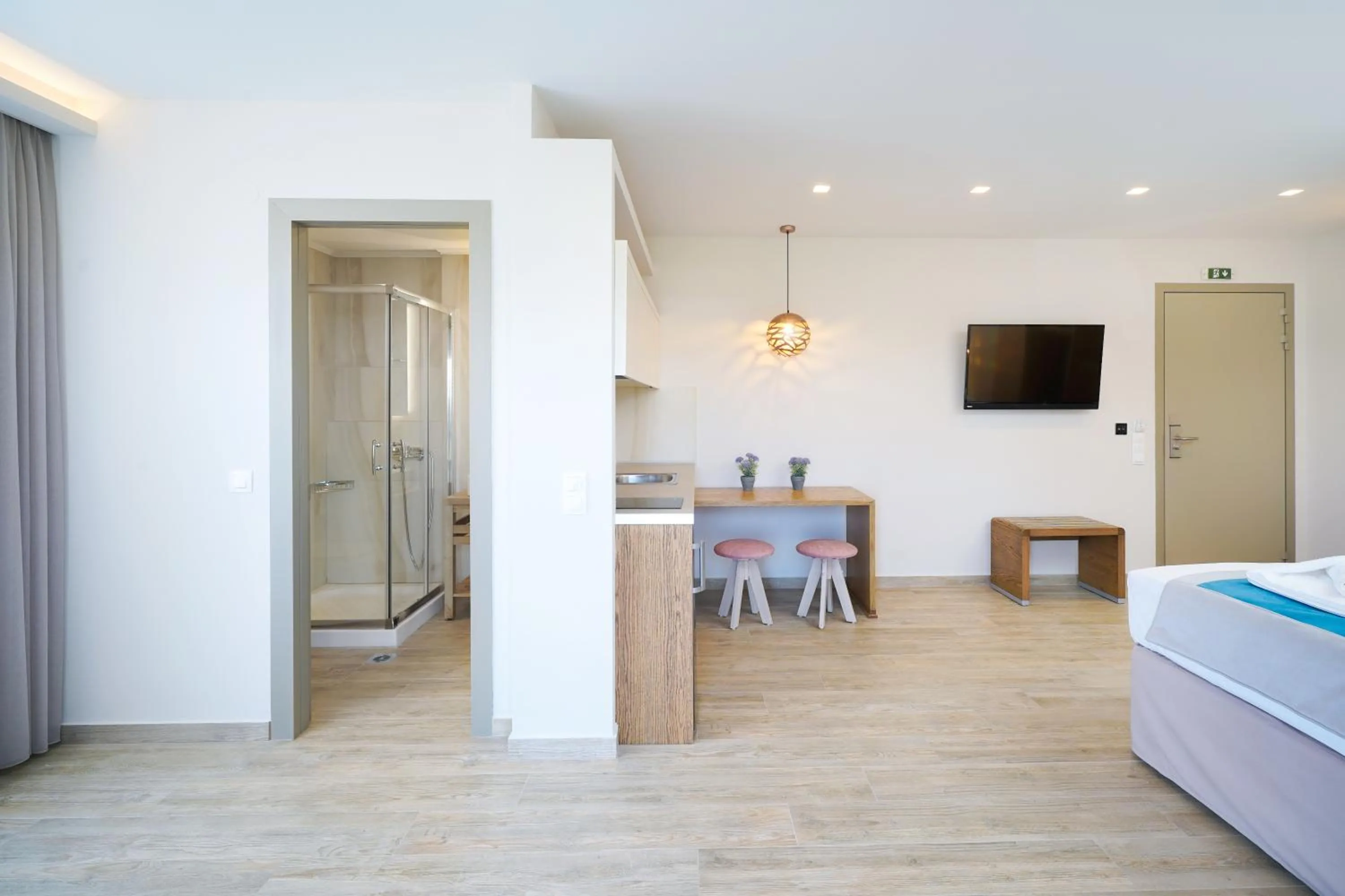 Photo of the whole room in Iliomagic Luxury Suites Thassos