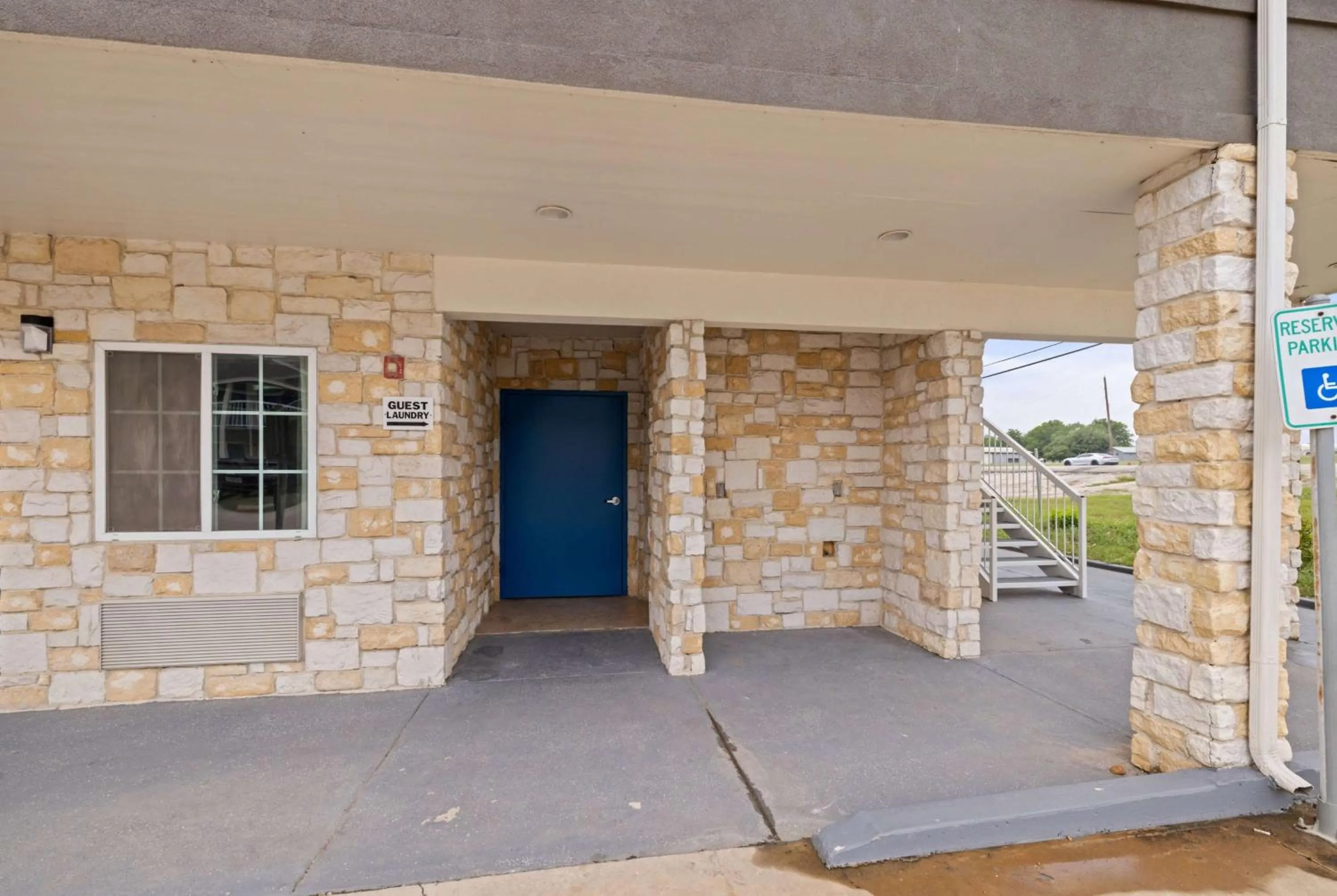 Property building in Days Inn by Wyndham Kenedy Karnes City