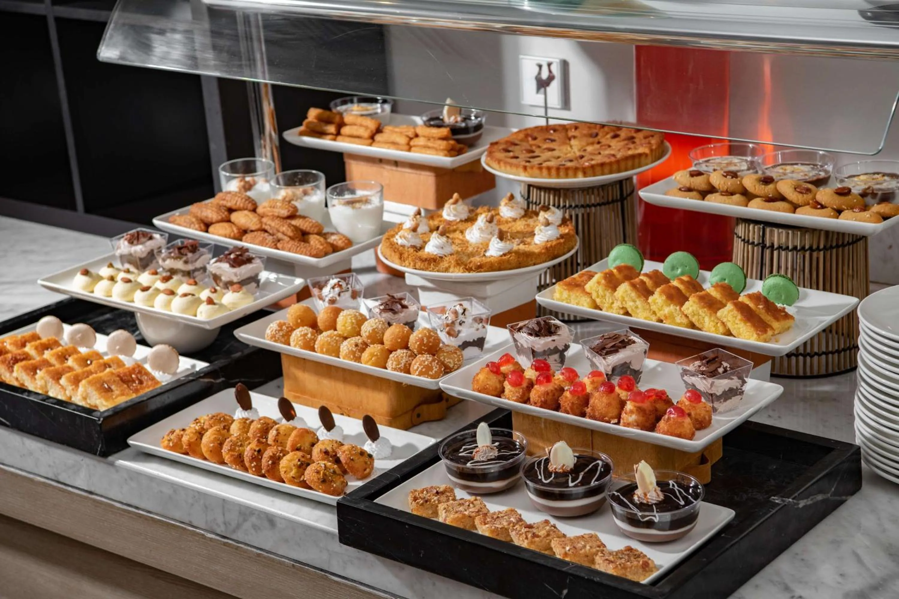 Restaurant/places to eat in Park Inn by Radisson Makkah Aziziyah