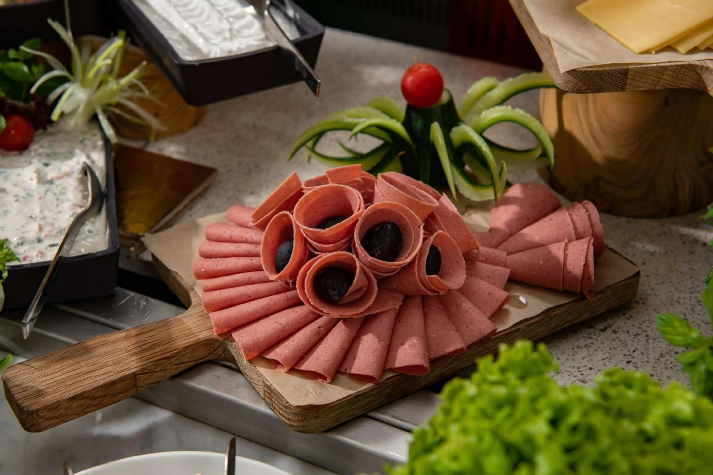 Restaurant/places to eat in Park Inn by Radisson Makkah Aziziyah