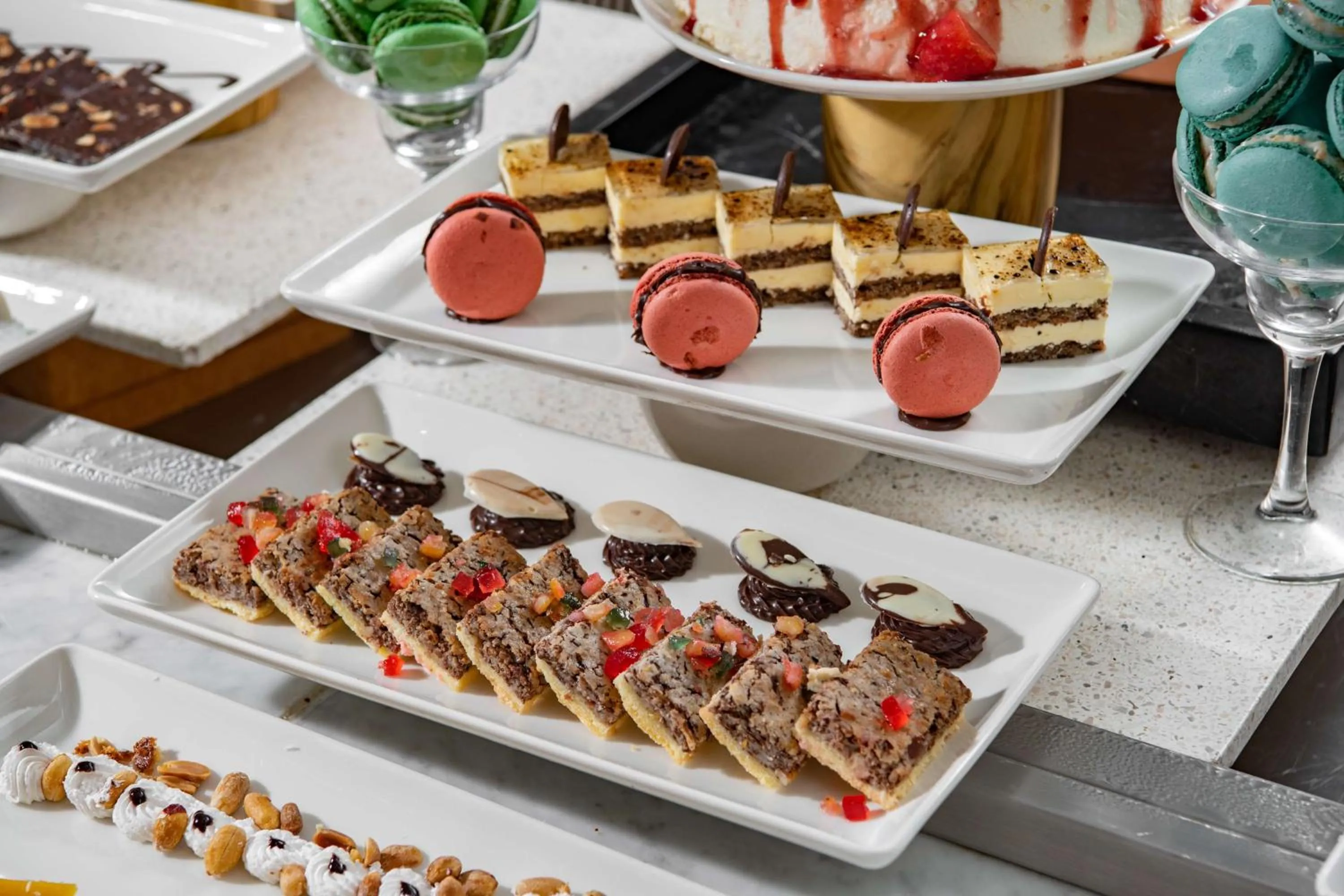 Restaurant/places to eat in Park Inn by Radisson Makkah Aziziyah