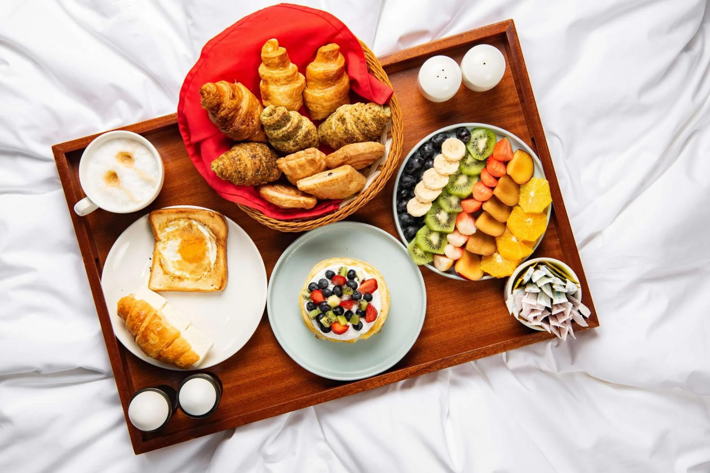 Restaurant/places to eat in Park Inn by Radisson Makkah Aziziyah