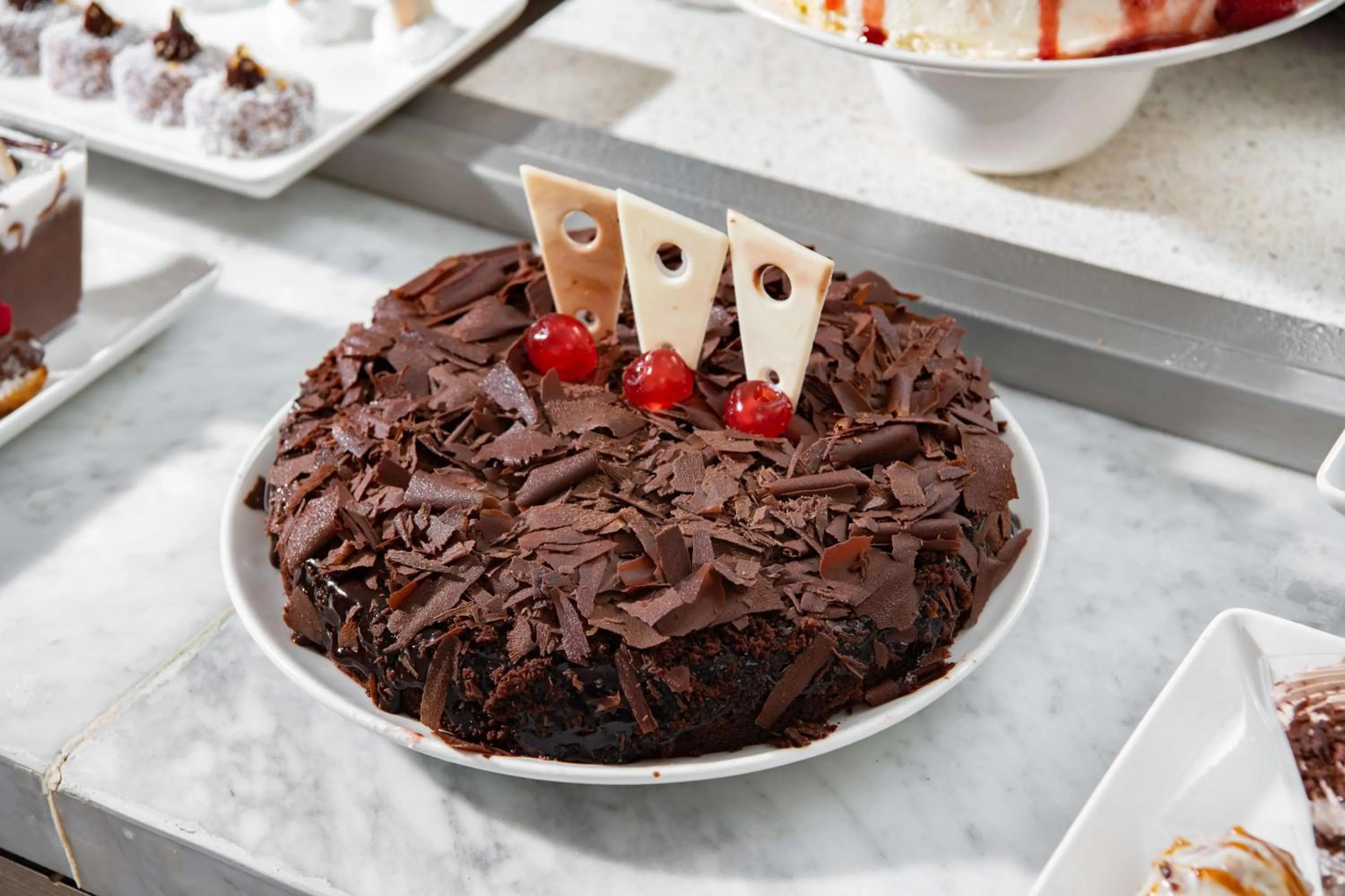 Restaurant/places to eat in Park Inn by Radisson Makkah Aziziyah