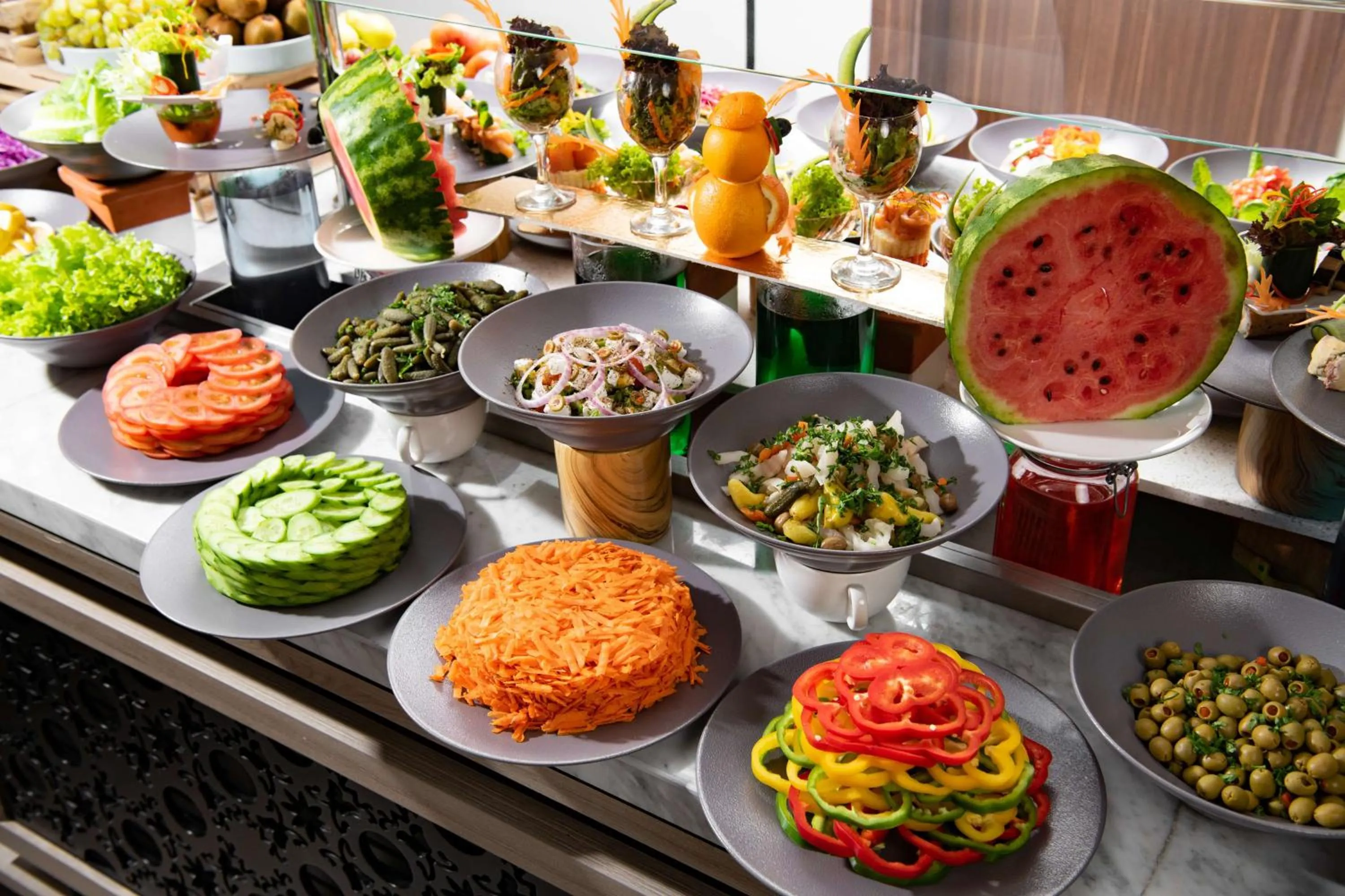 Restaurant/places to eat in Park Inn by Radisson Makkah Aziziyah