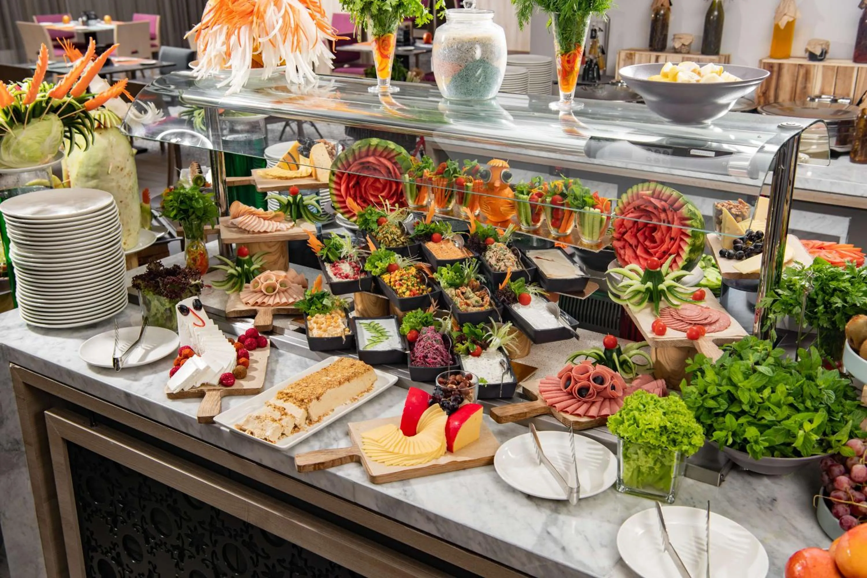 Restaurant/places to eat in Park Inn by Radisson Makkah Aziziyah