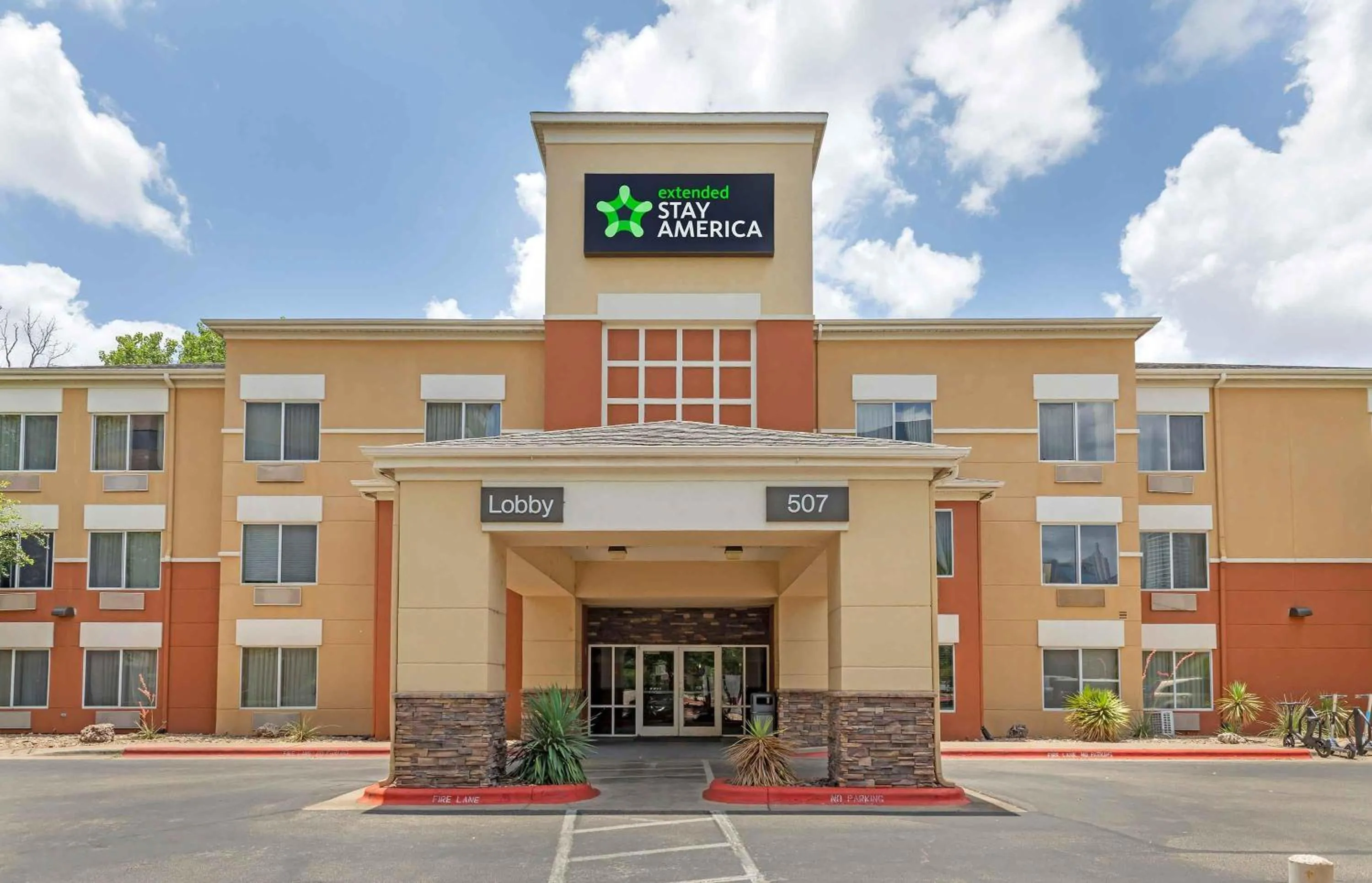 Property building in Extended Stay America Suites - Austin - Downtown - Town Lake
