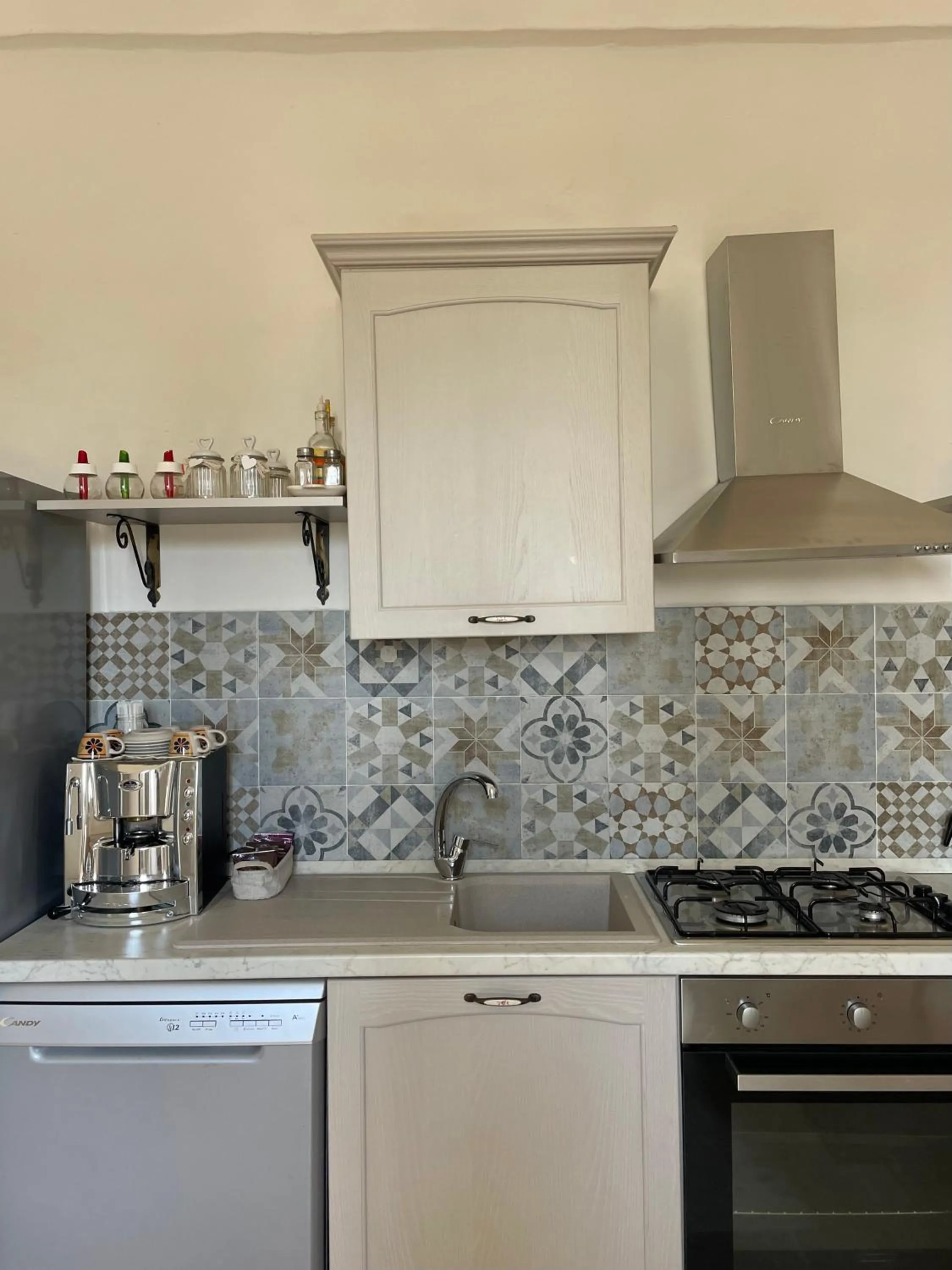 stove in B&B Nonno Ciccio