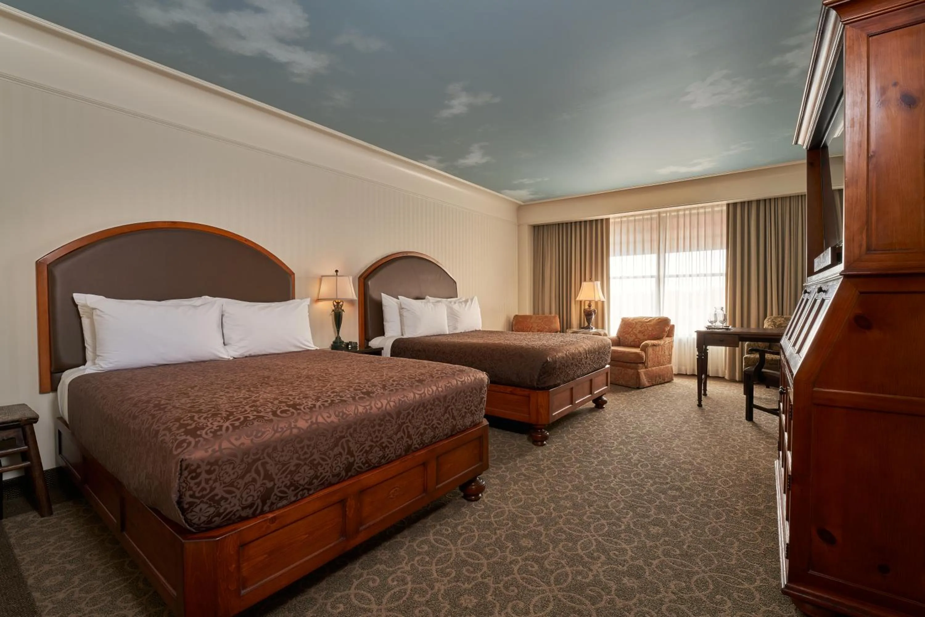 Bedroom, Bed in O.Henry Hotel