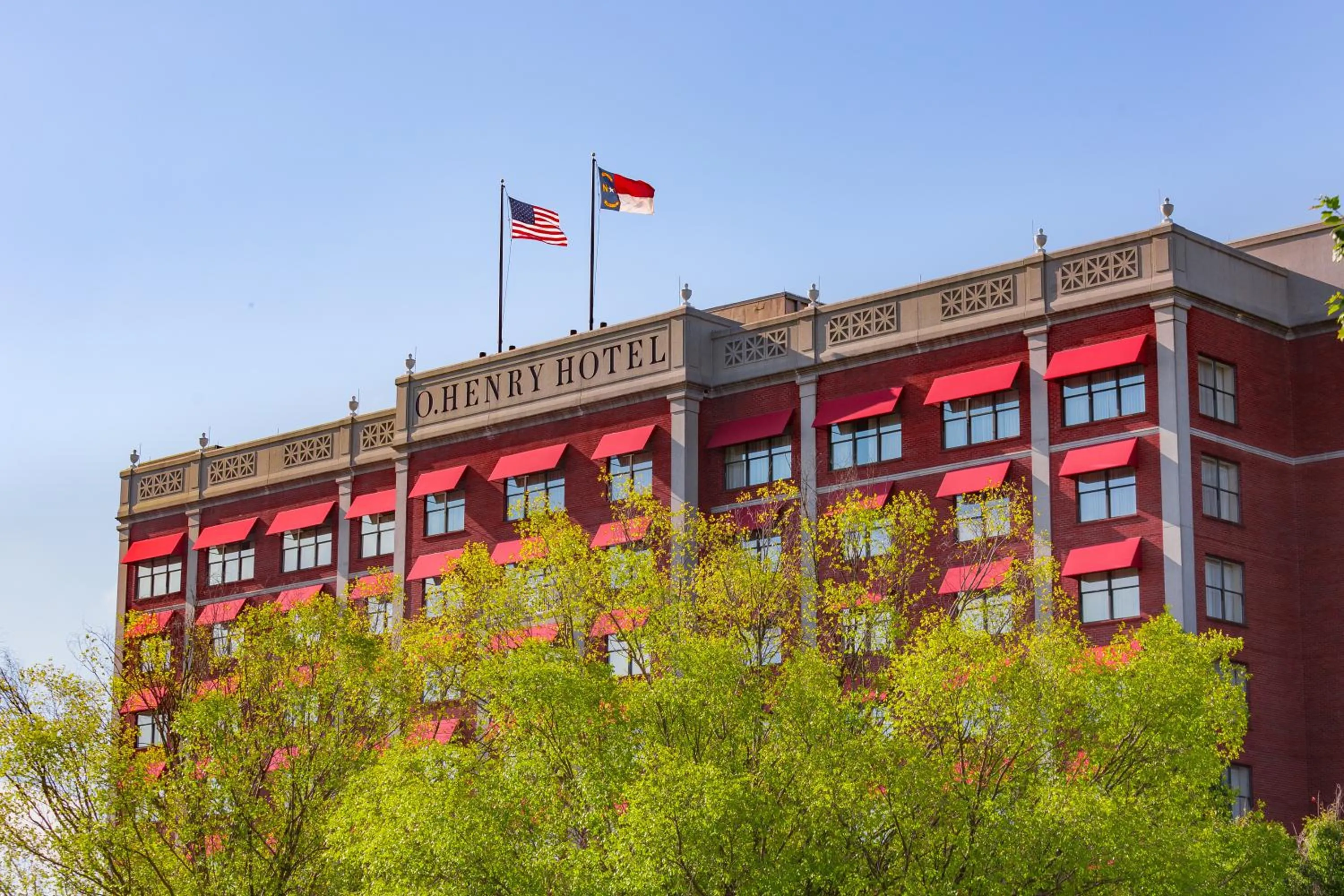 Facade/entrance in O.Henry Hotel