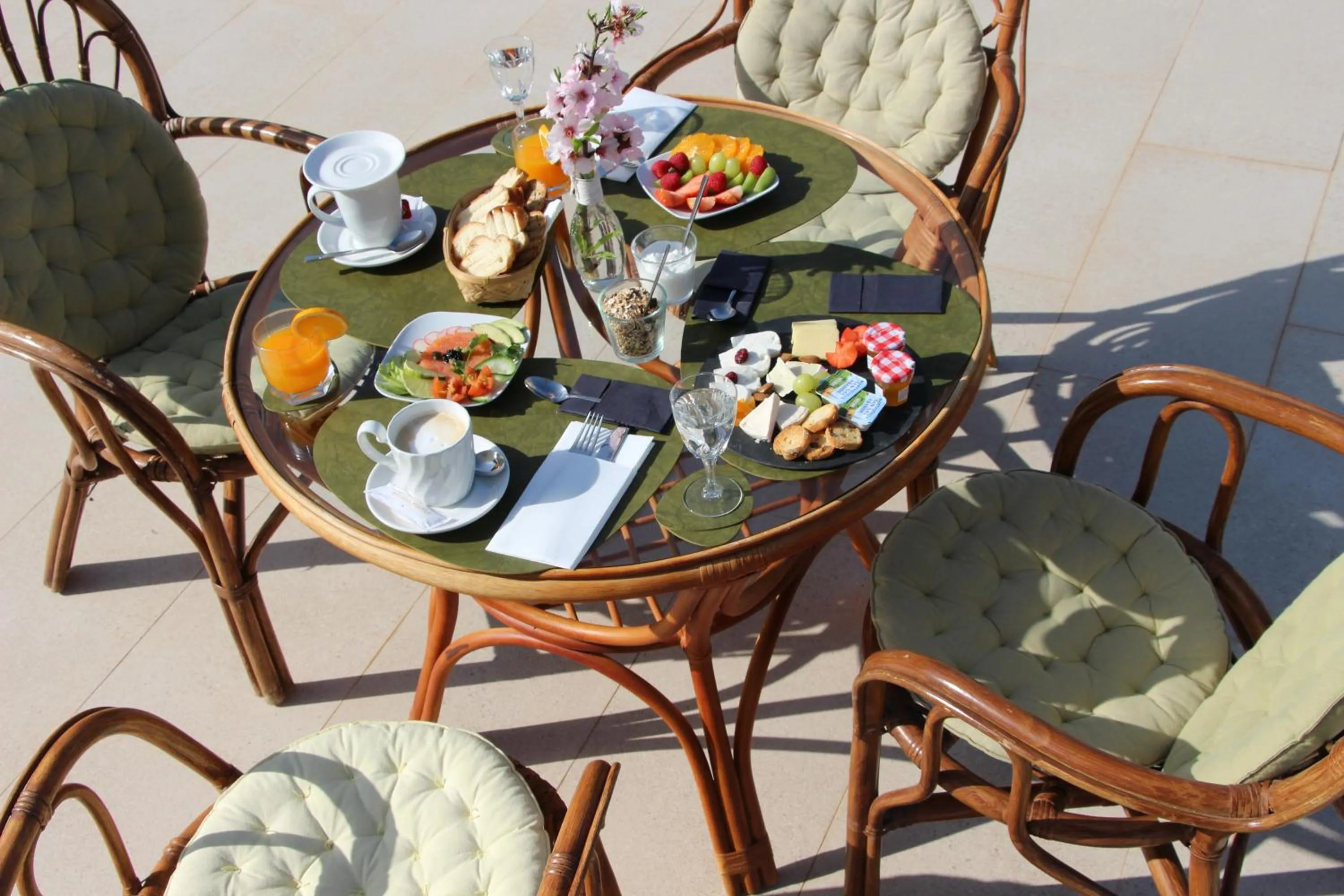 Restaurant/places to eat in M A S L A P A U Country Hotel - Adults only