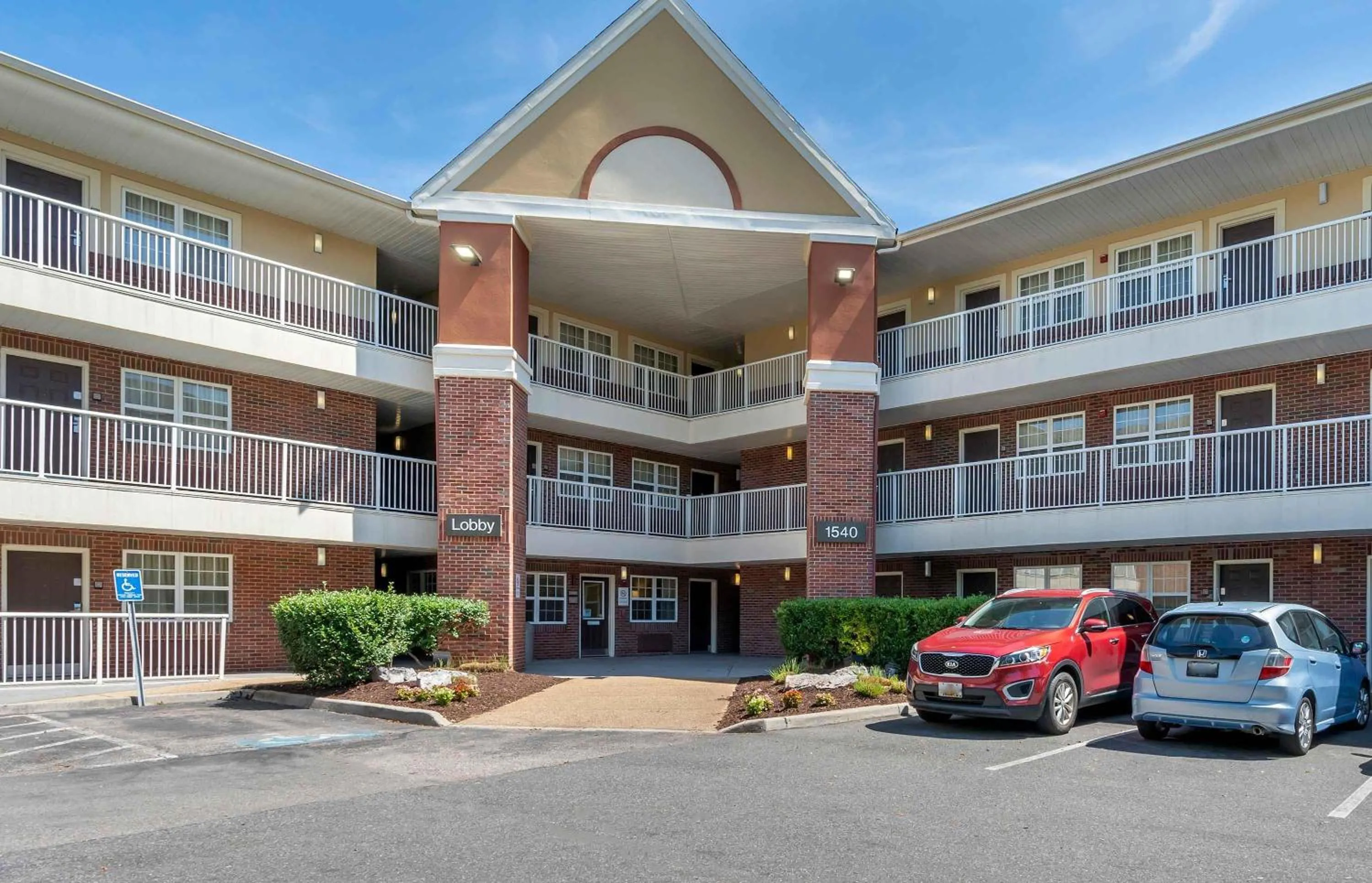 Property building in Extended Stay America Suites - Chesapeake - Crossways Blvd
