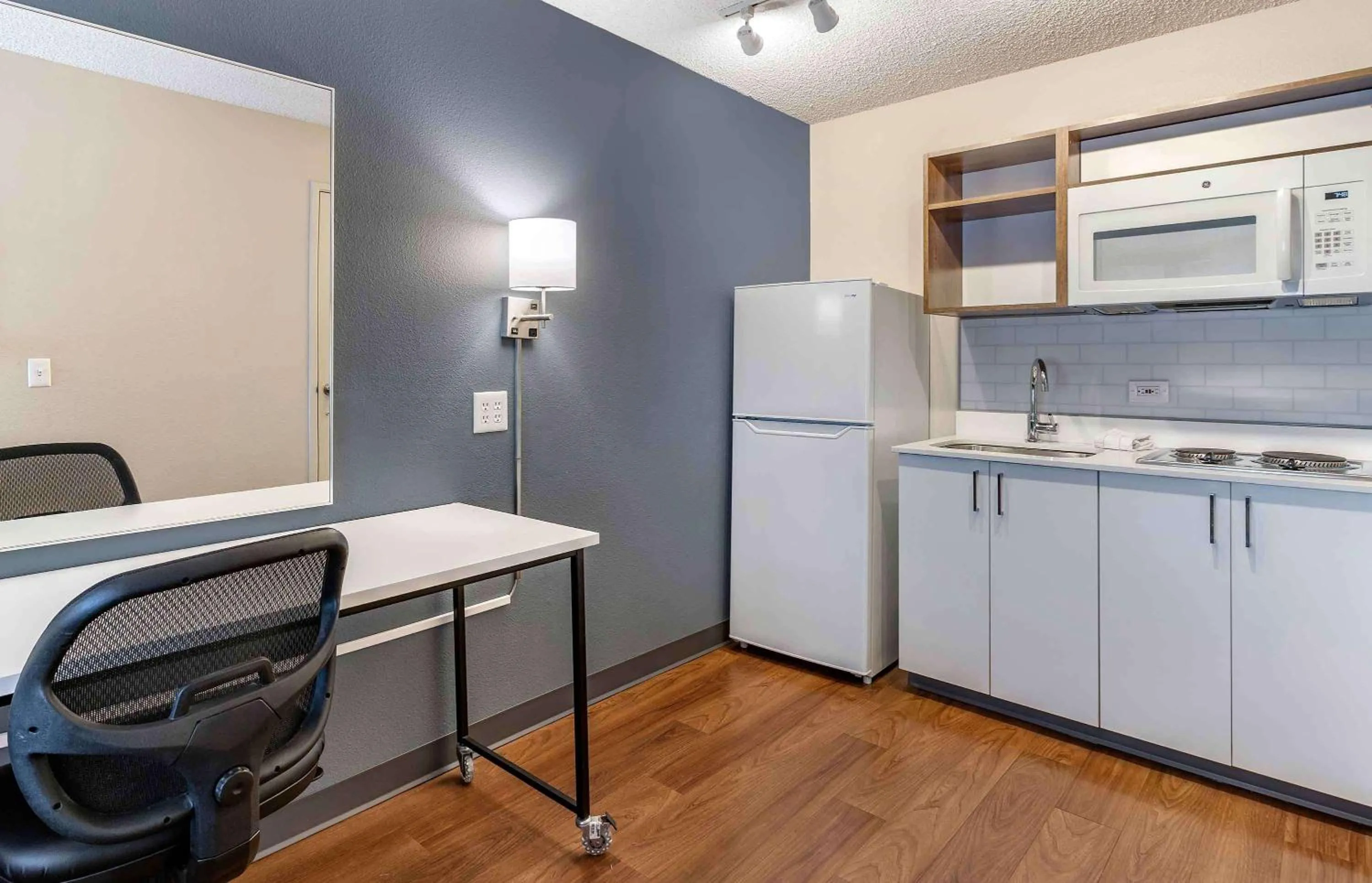 Kitchen or kitchenette in Extended Stay America Suites - San Jose - Mountain View