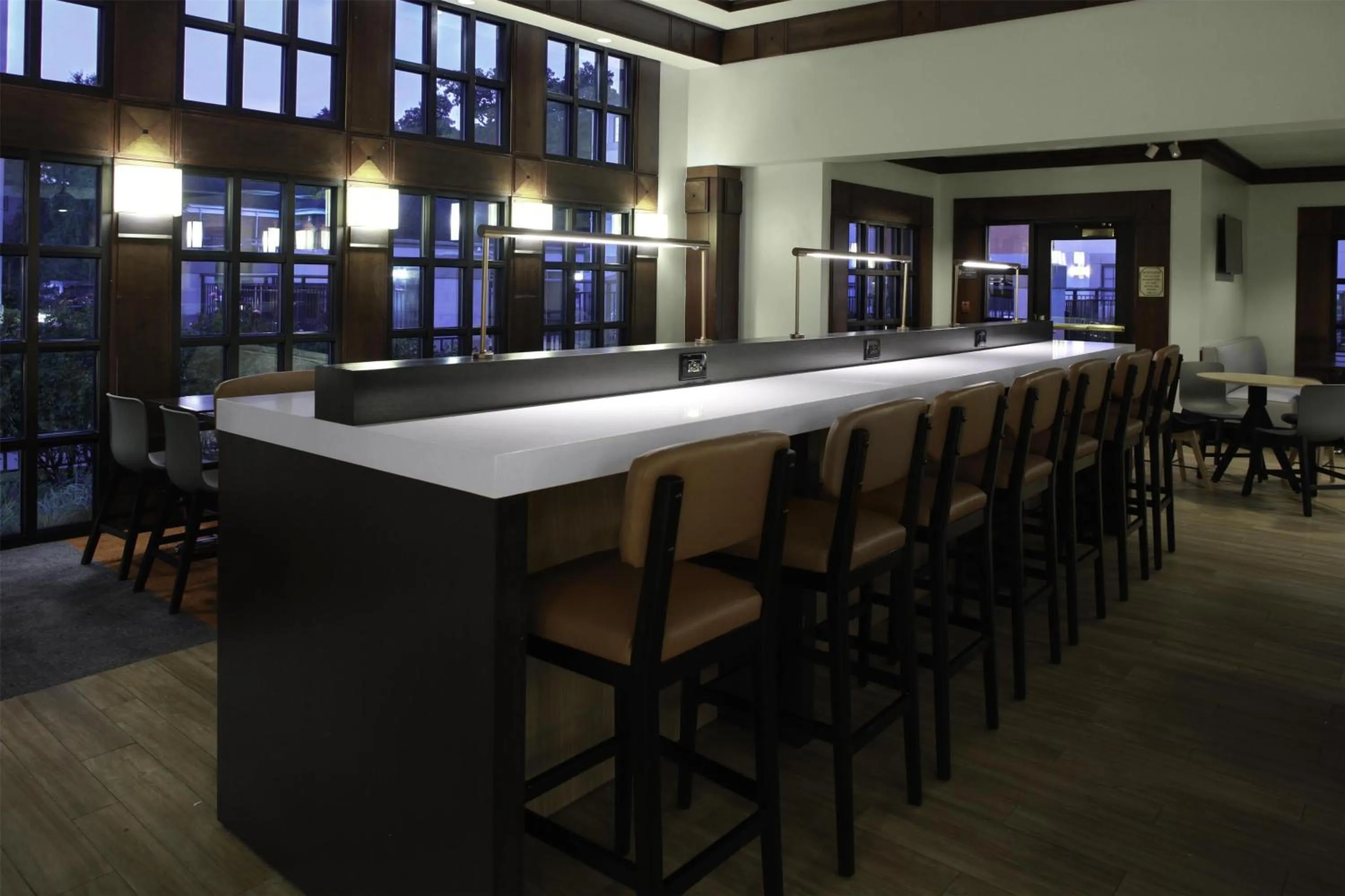 Lounge or bar in Hyatt House Morristown