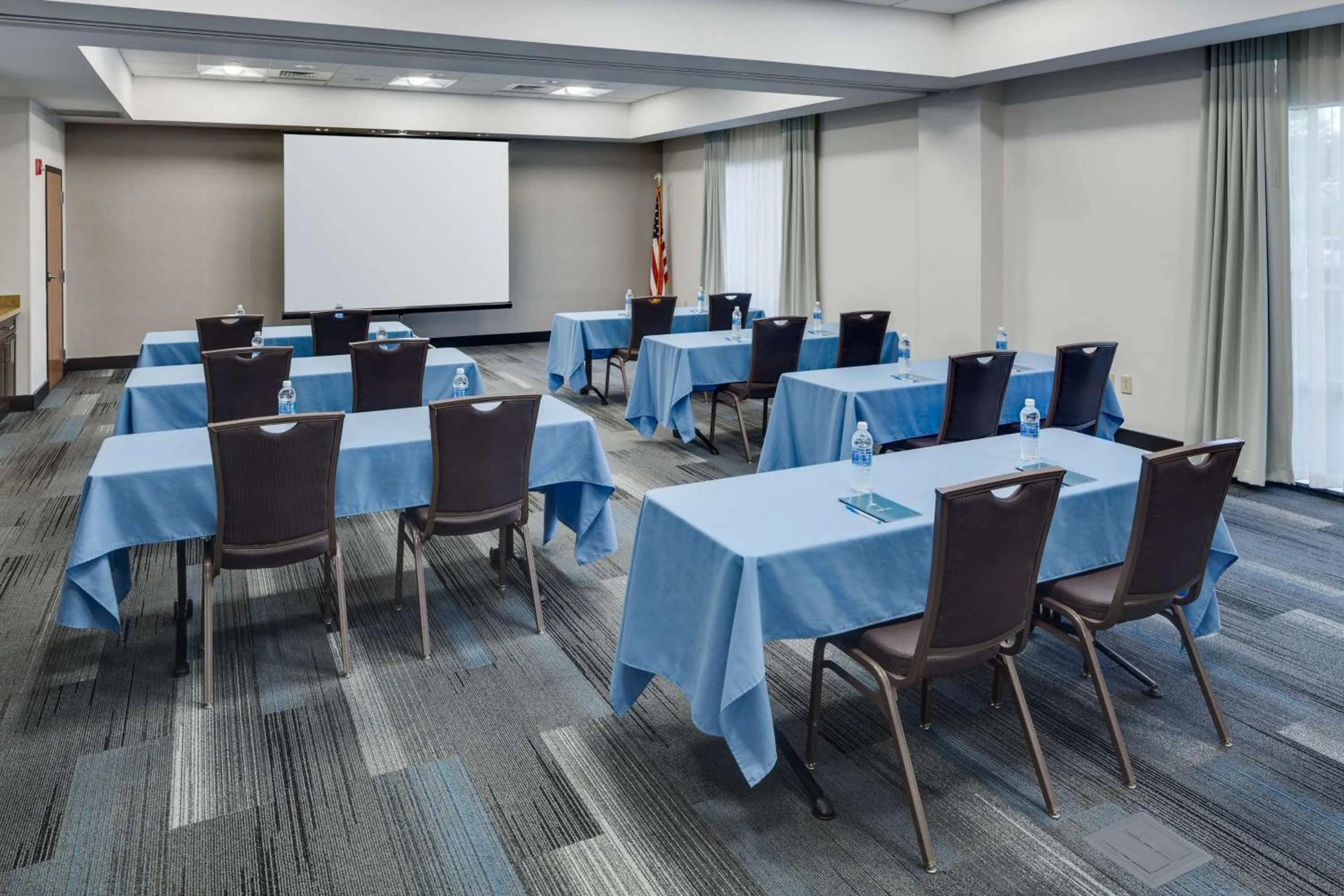 Meeting/conference room in Hyatt House Hartford North/Windsor
