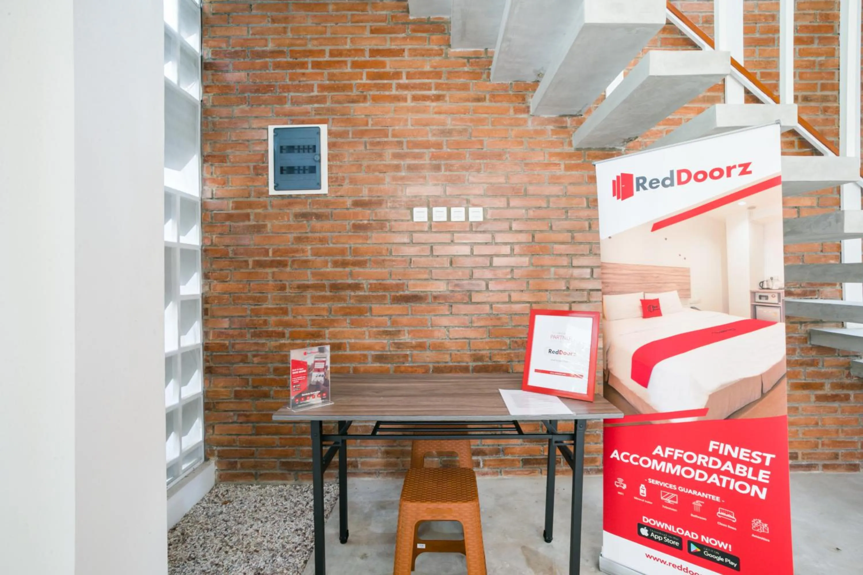 Lobby or reception in RedDoorz near Universitas Islam Indonesia