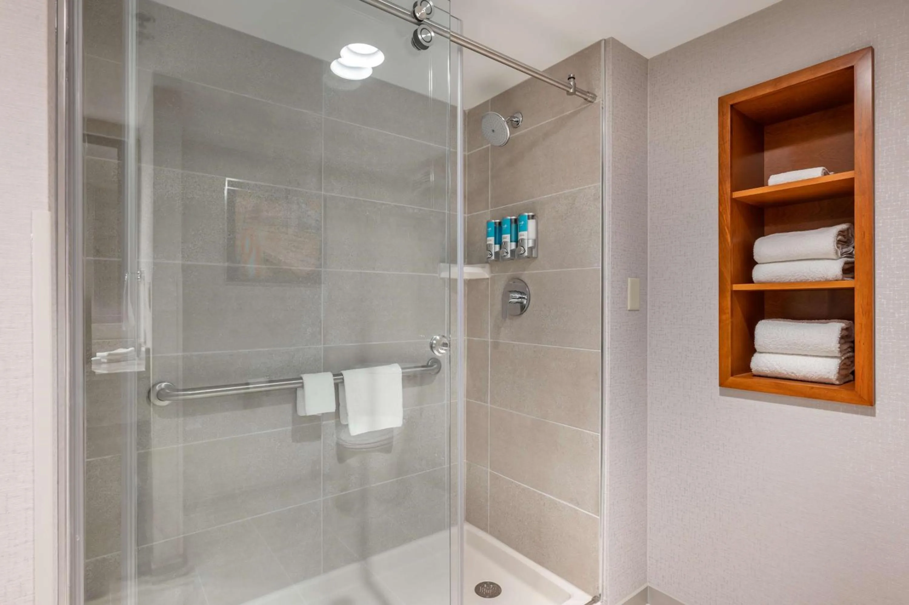 Bathroom in Drury Inn & Suites Champaign