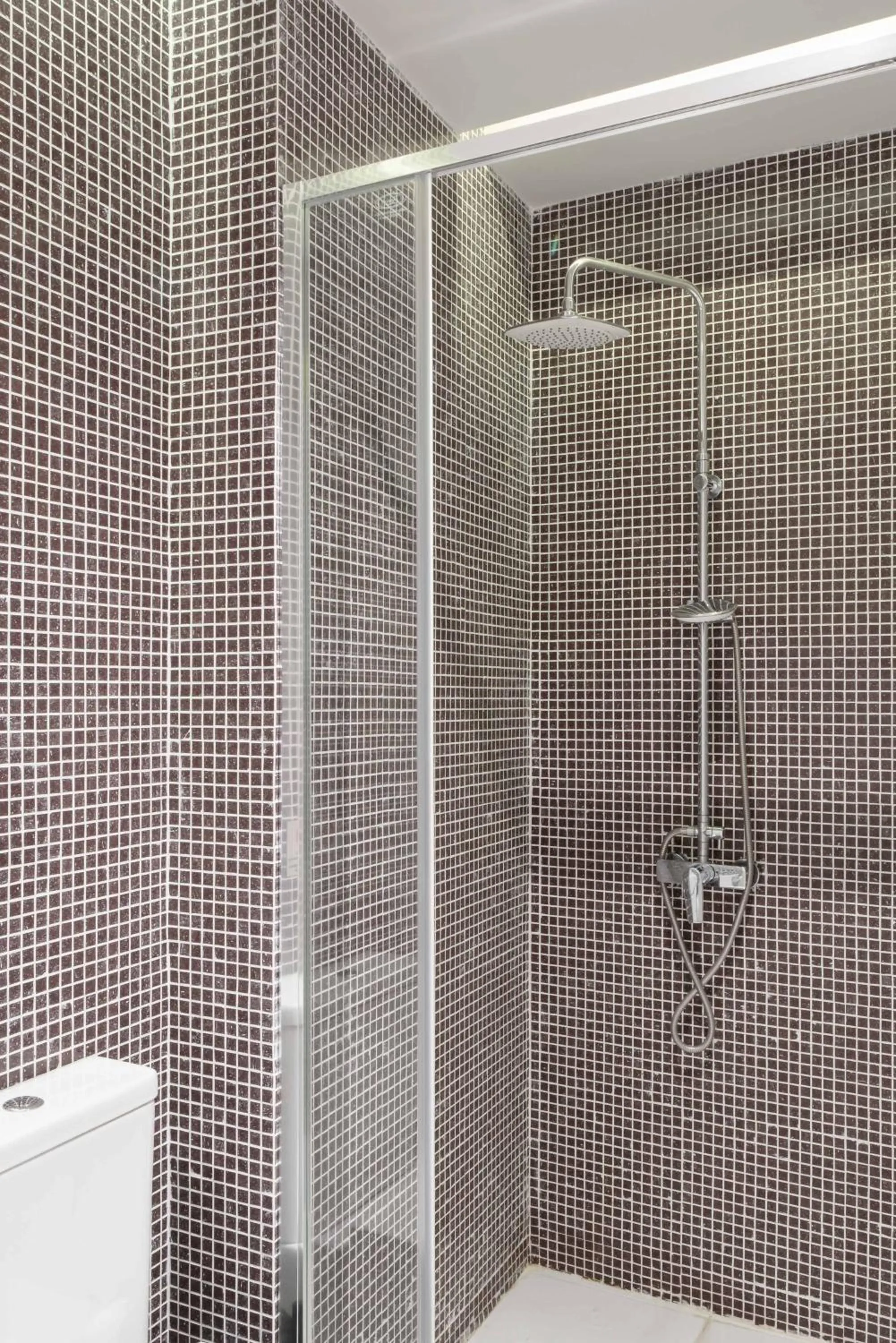 Bathroom in Kolokotroni Lofts Syntagma