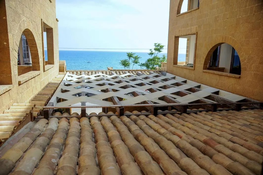 Patio in La Rosa Hotel - Selinunte