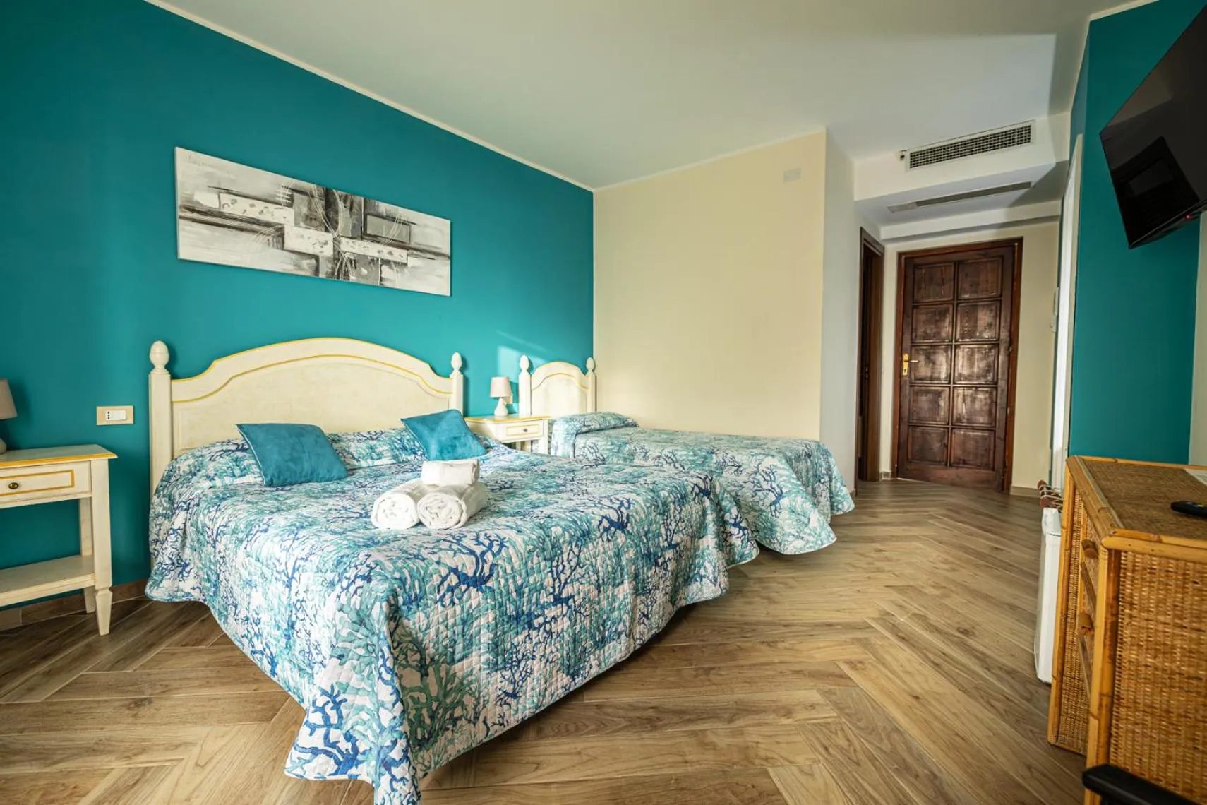 Photo of the whole room in La Rosa Hotel - Selinunte