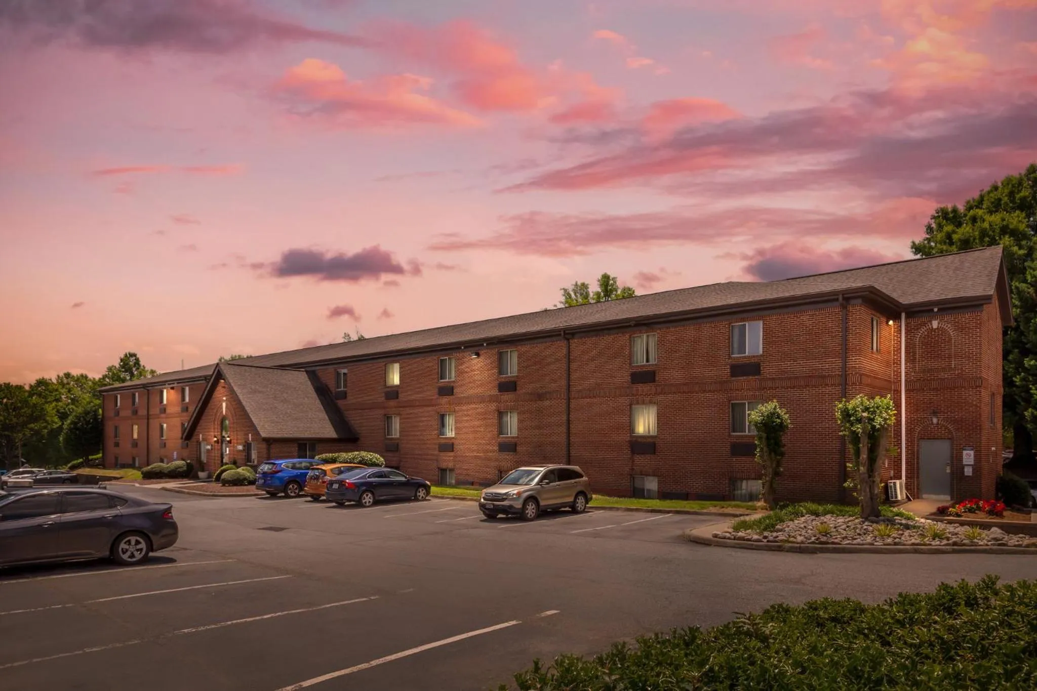 Facade/entrance in HomeTowne Studios & Suites by Red Roof Greensboro