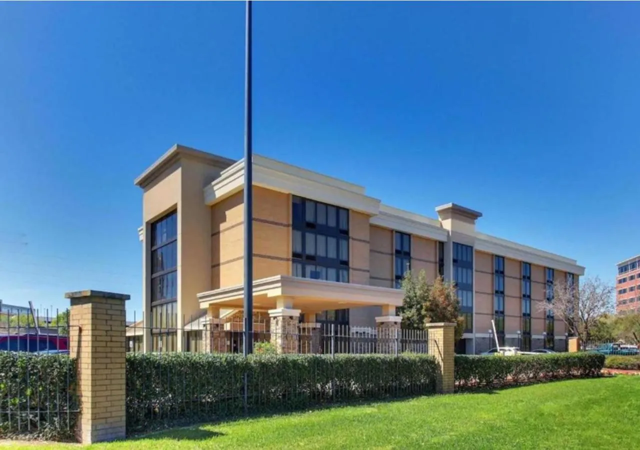 Property building in Drury Inn & Suites Houston Sugar Land