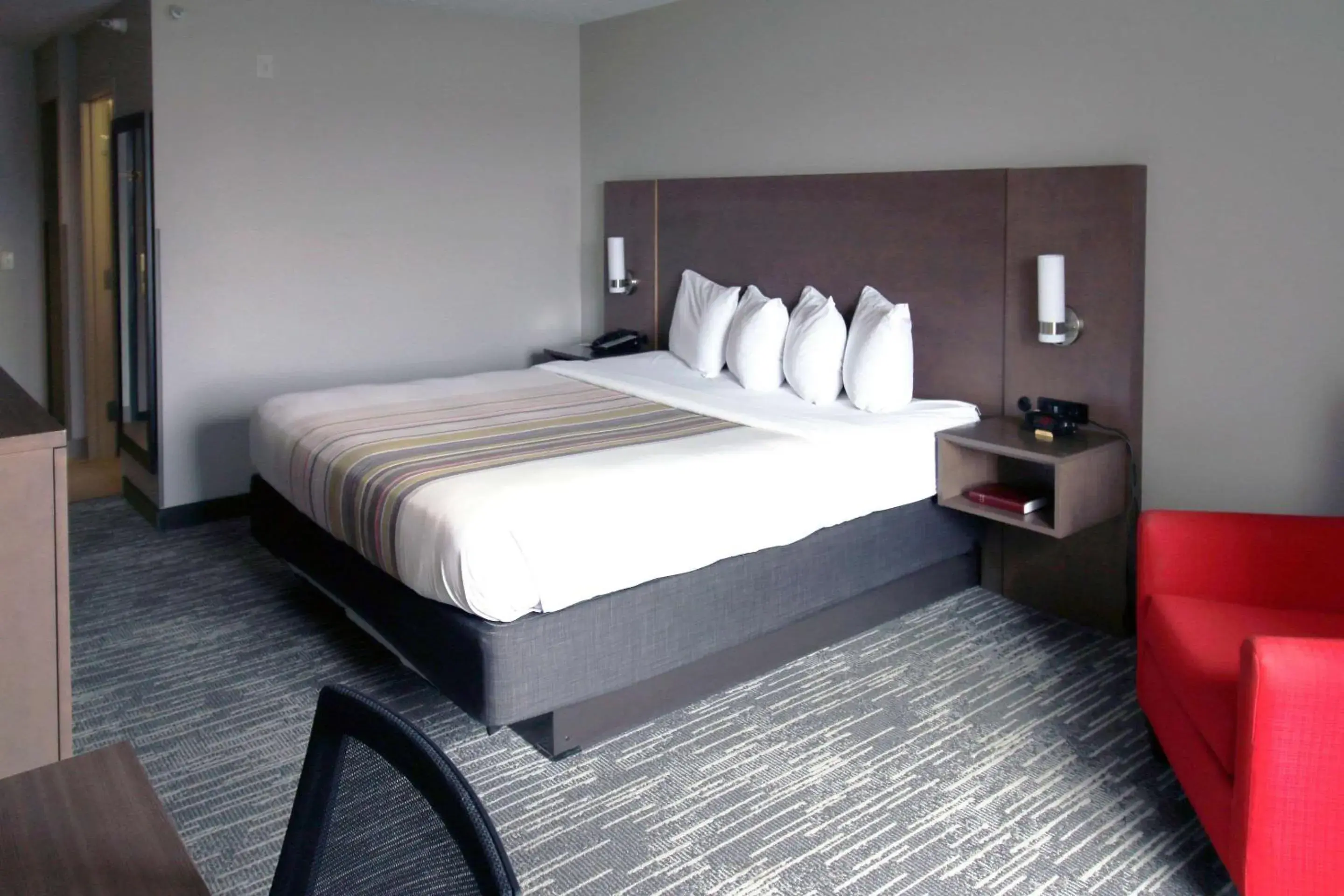 King Room - Disability Access/Non-Smoking in Country Inn & Suites by Radisson, Council Bluffs, IA King Room - Disability Access/Non-Smoking in Country Inn & Suites by Radisson, Council Bluffs, IA