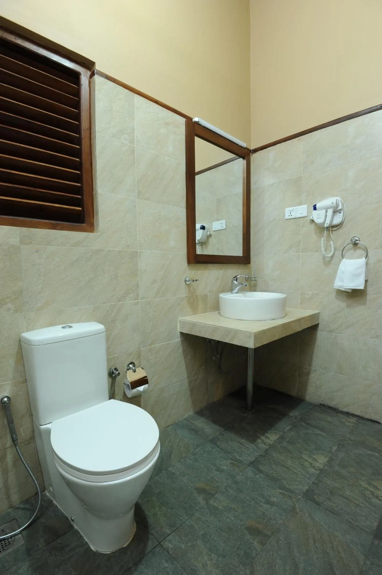 Bathroom in Melheim Beach Kalpitiya