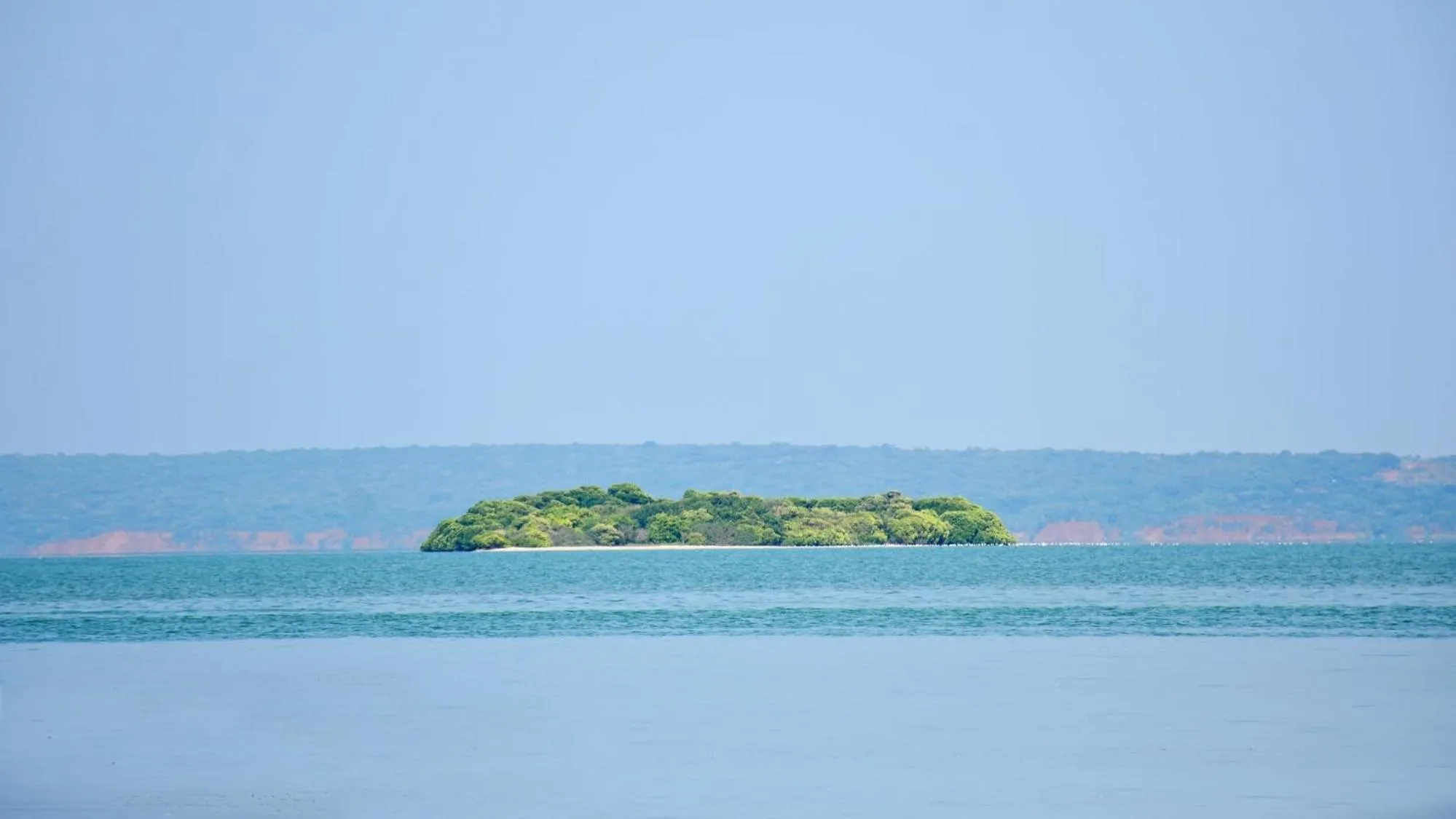 Natural landscape in Melheim Beach Kalpitiya