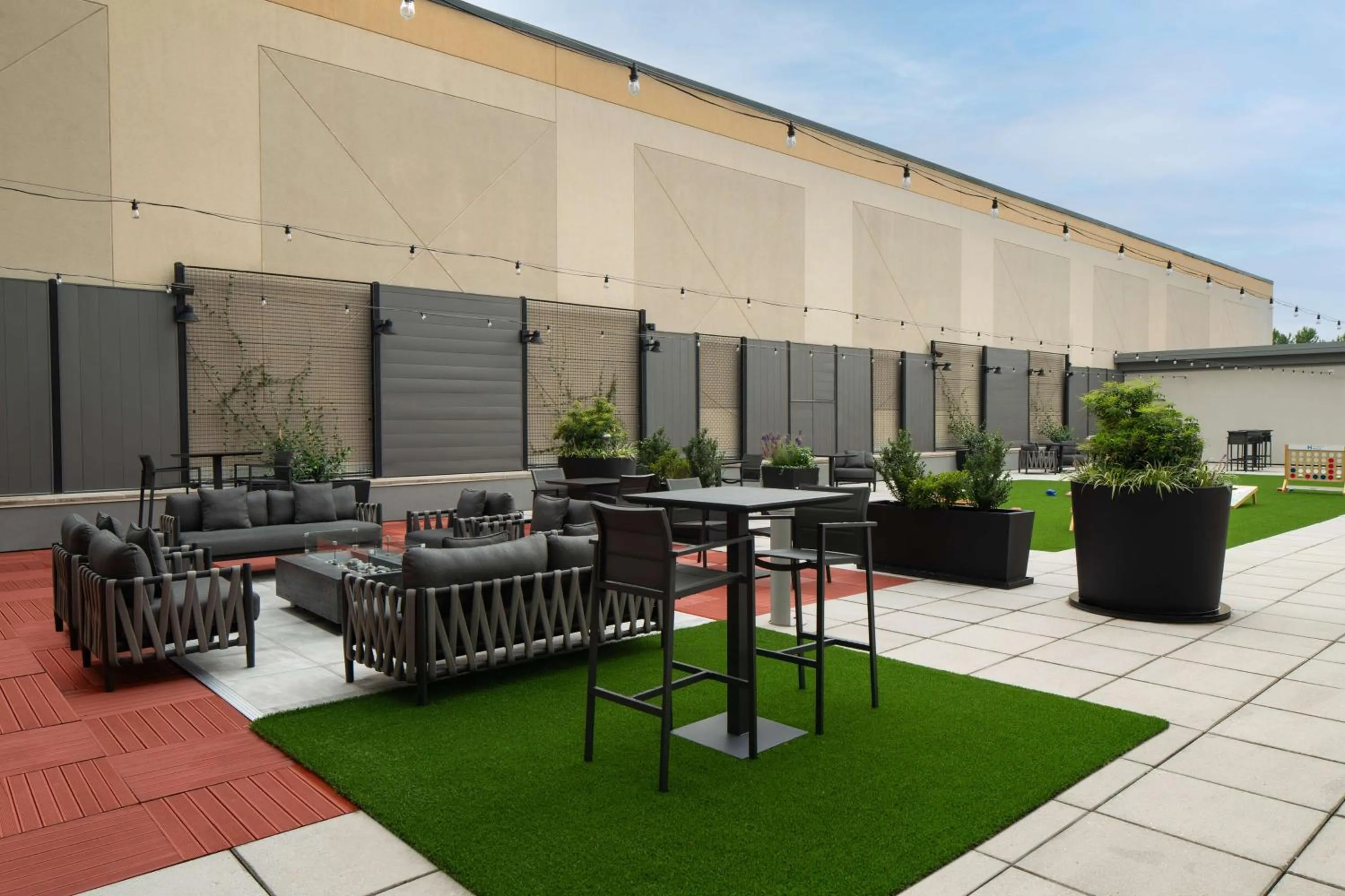 Patio in Hyatt House Richmond - Short Pump