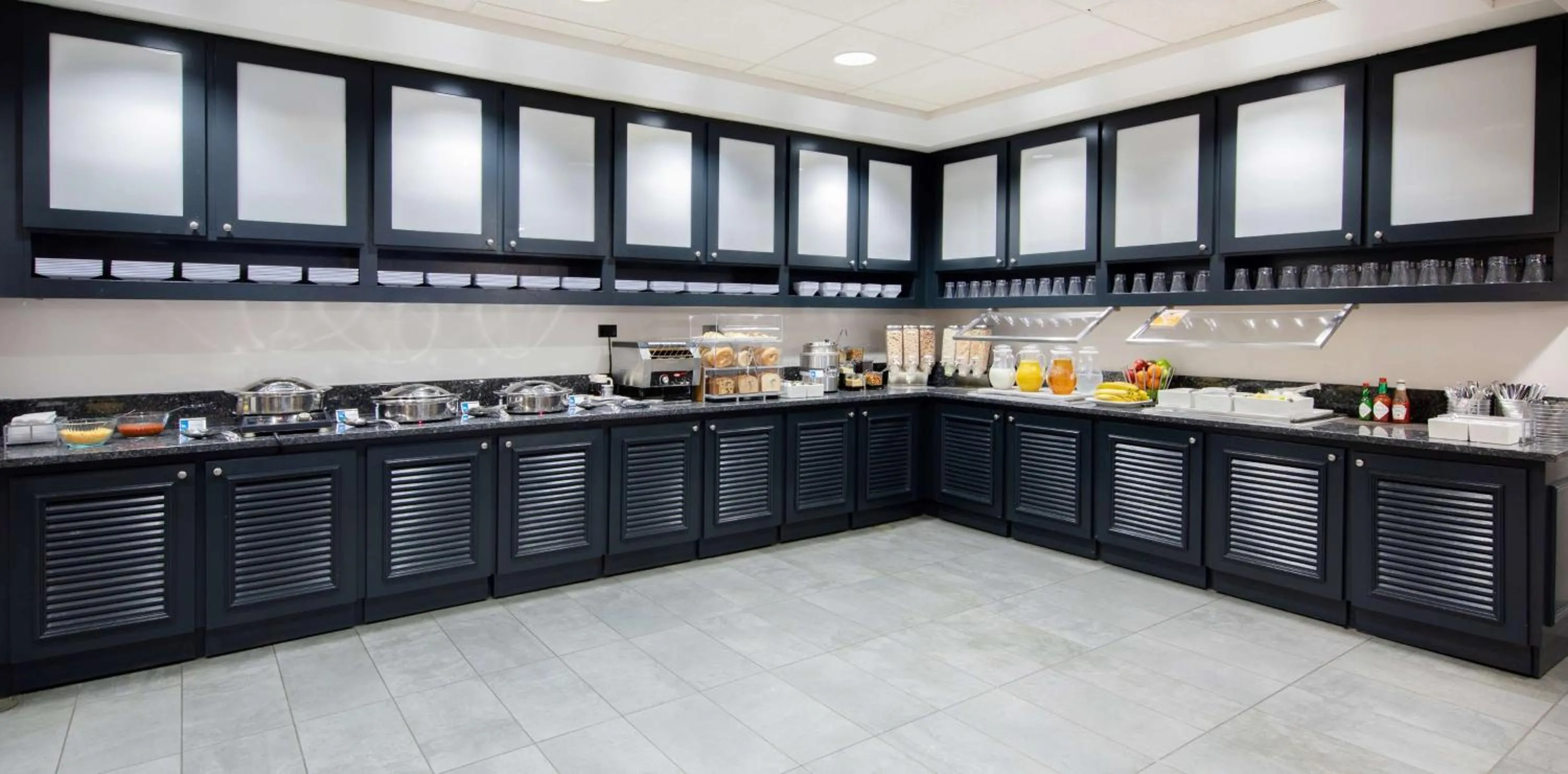 Lobby or reception in Hyatt House Chicago Schaumburg