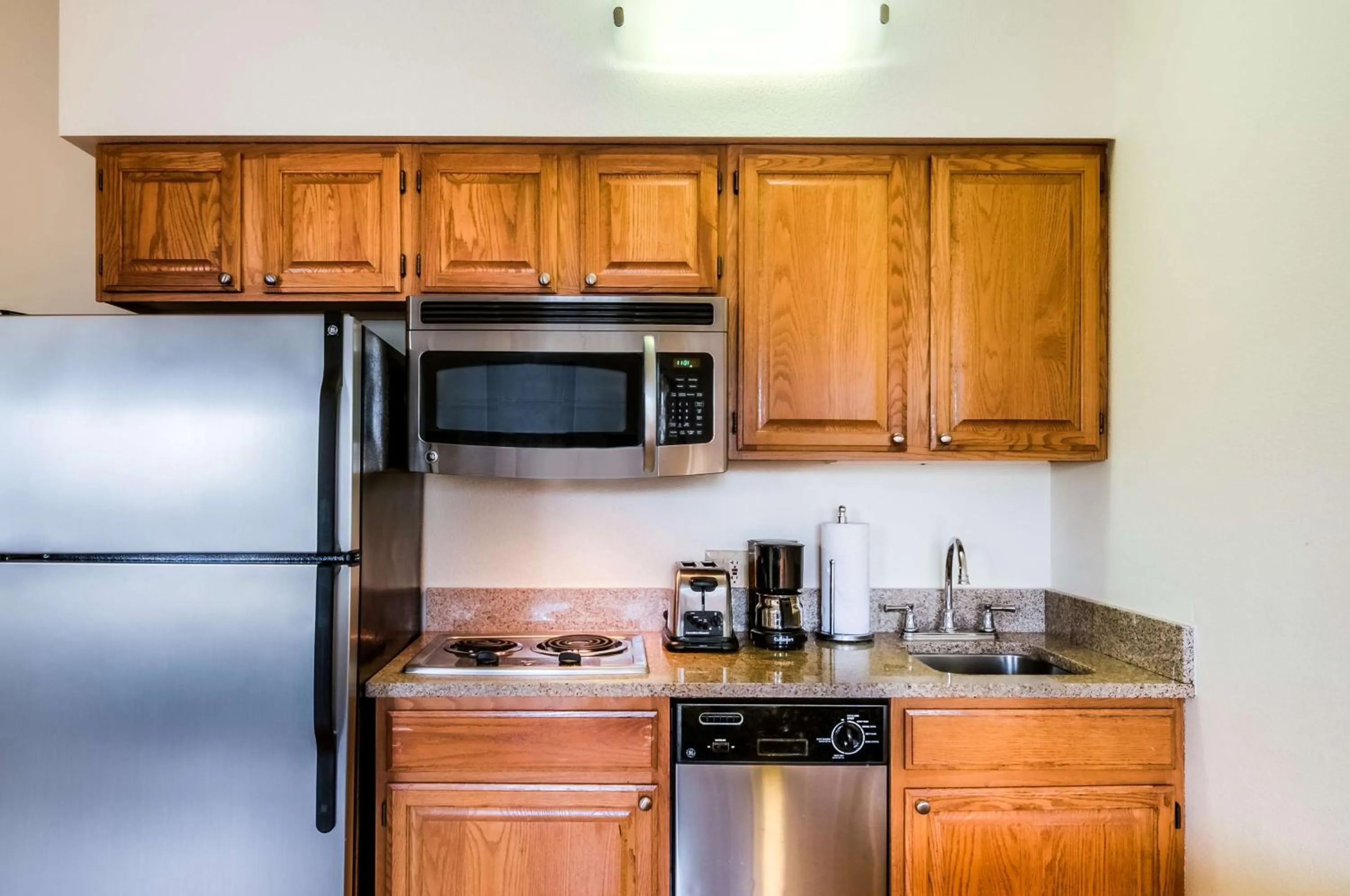 Bedroom in Hyatt House Chicago Schaumburg