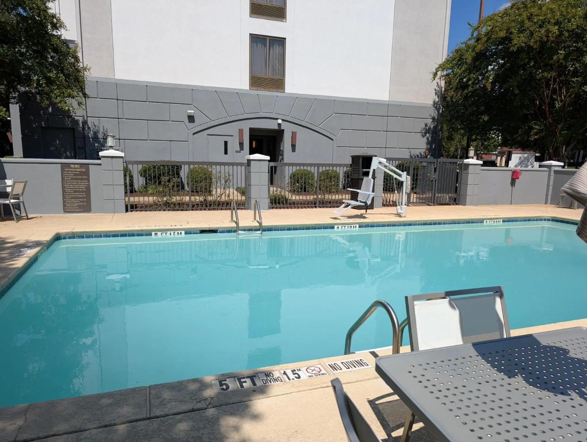 Swimming pool in Hyatt Place Sterling Dulles Airport North