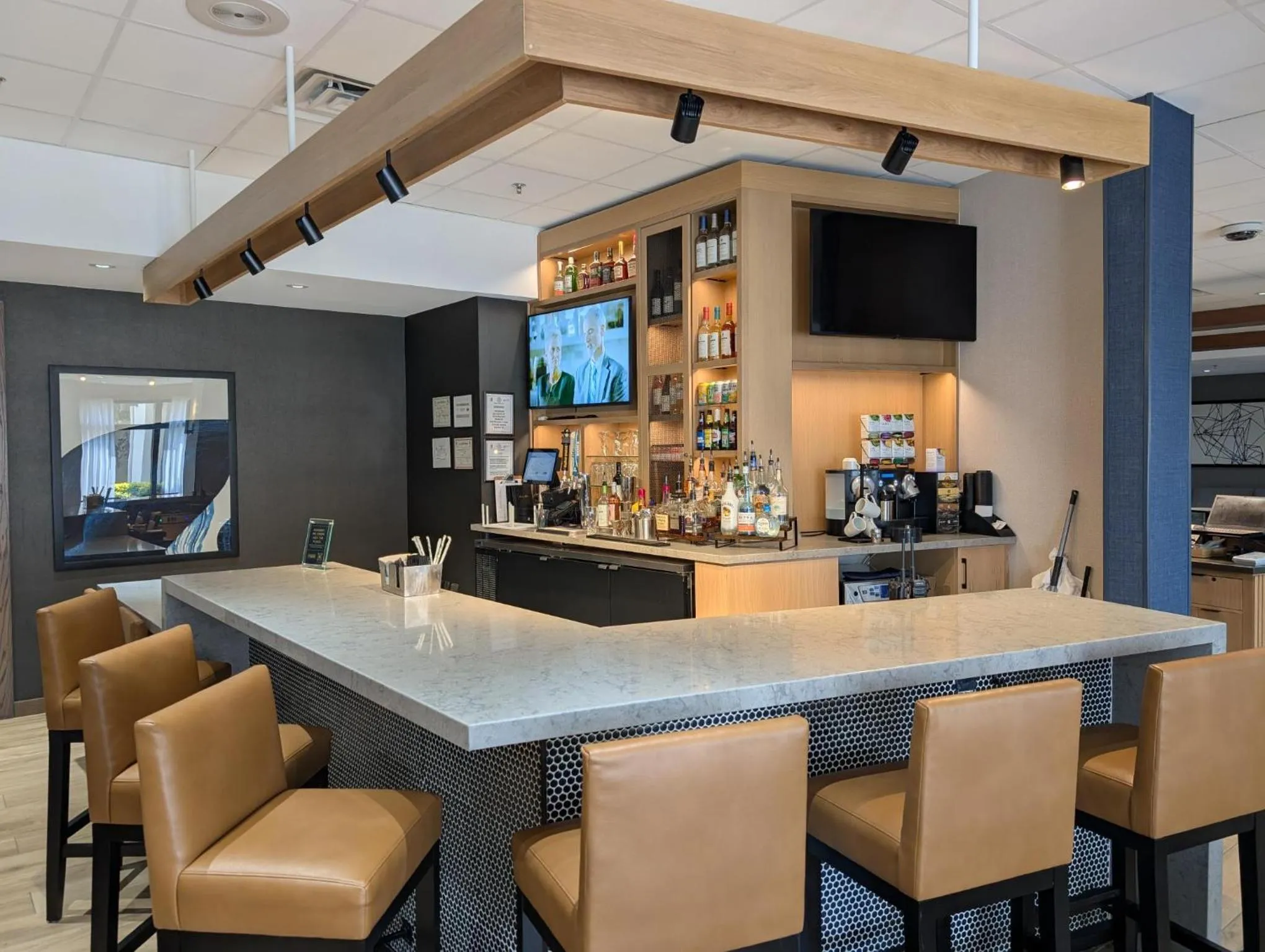 Lobby or reception in Hyatt Place Sterling Dulles Airport North