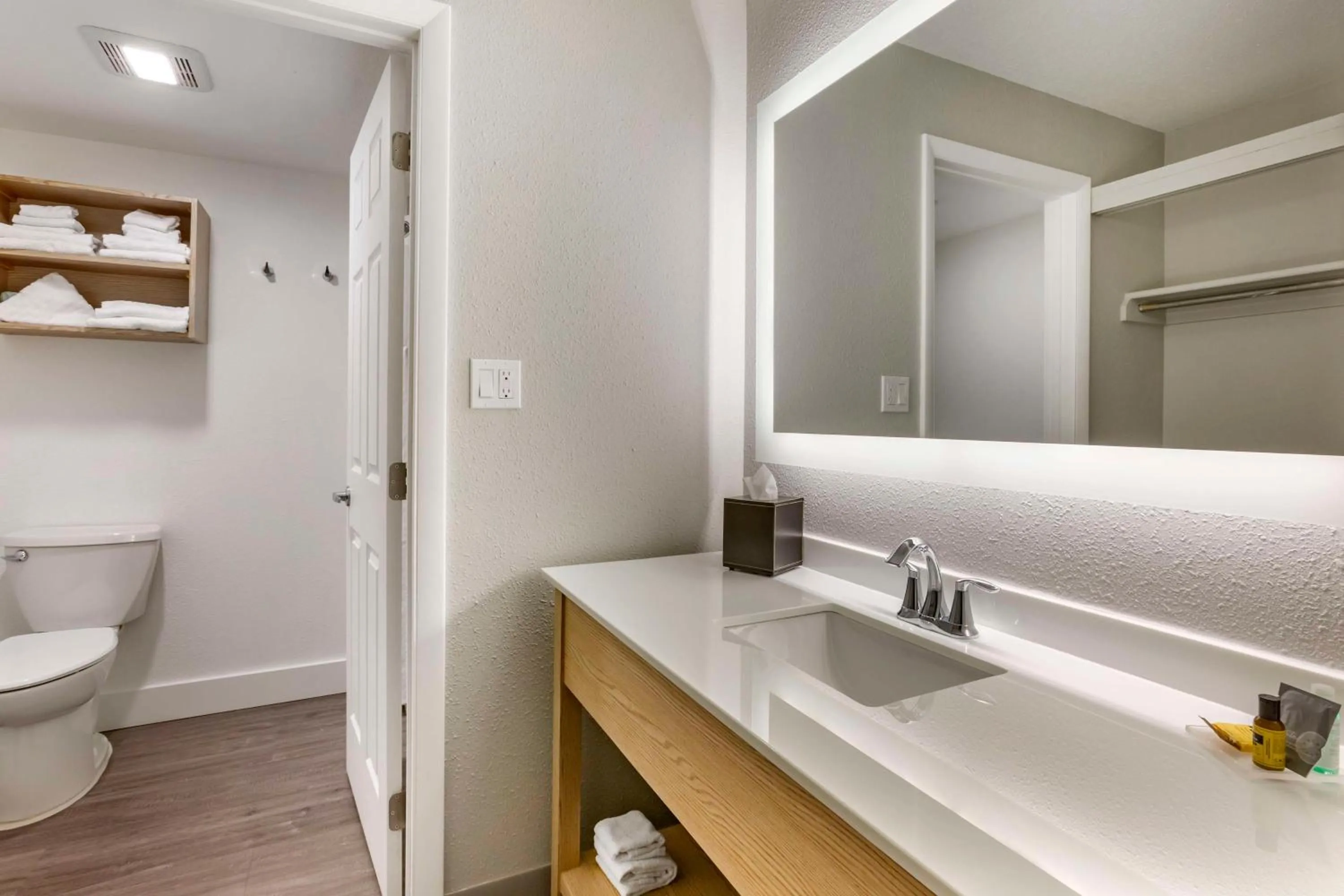 Bathroom in Best Western Plus Butte Plaza Inn