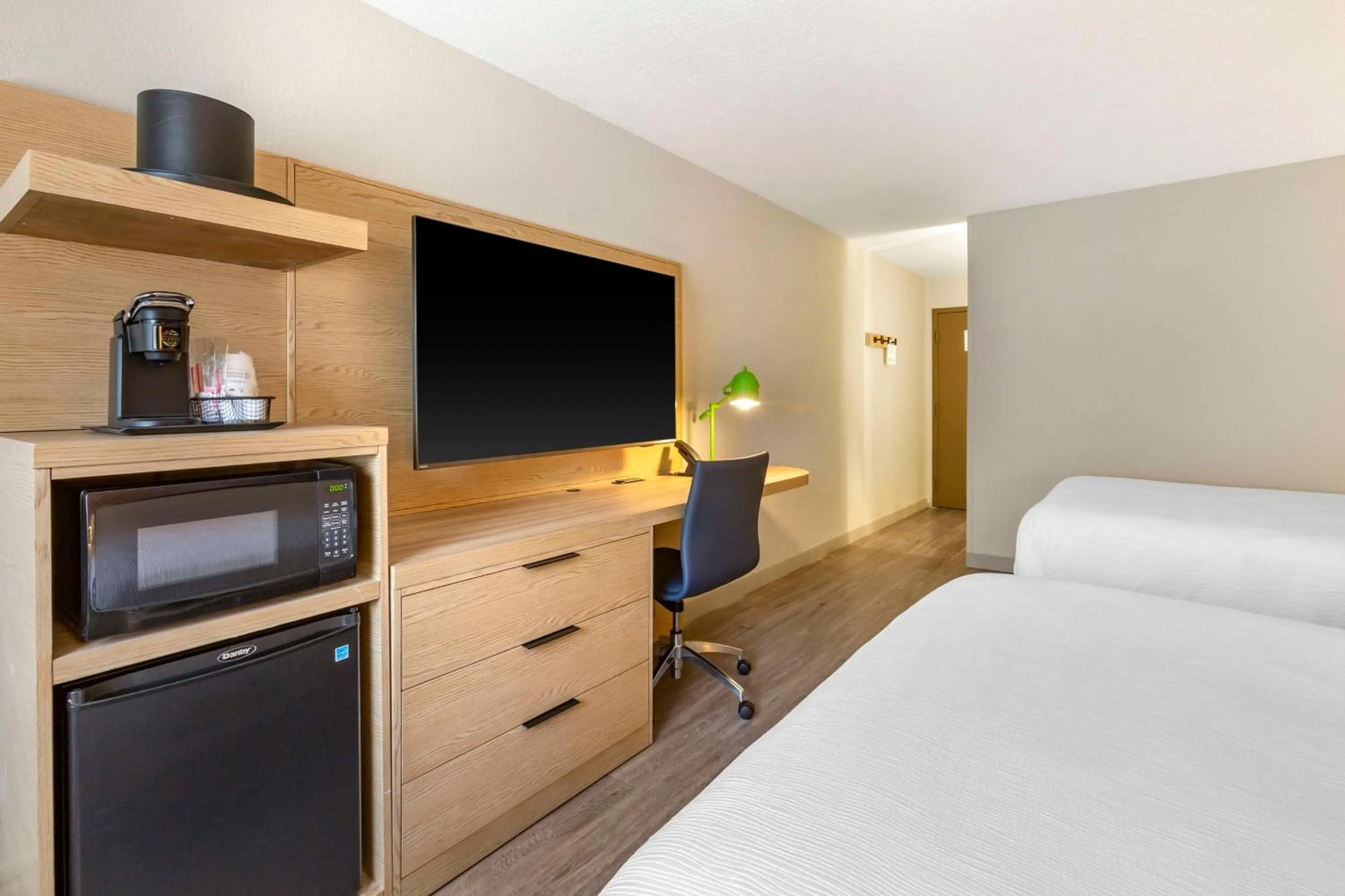 Bedroom, Bed in Best Western Plus Butte Plaza Inn