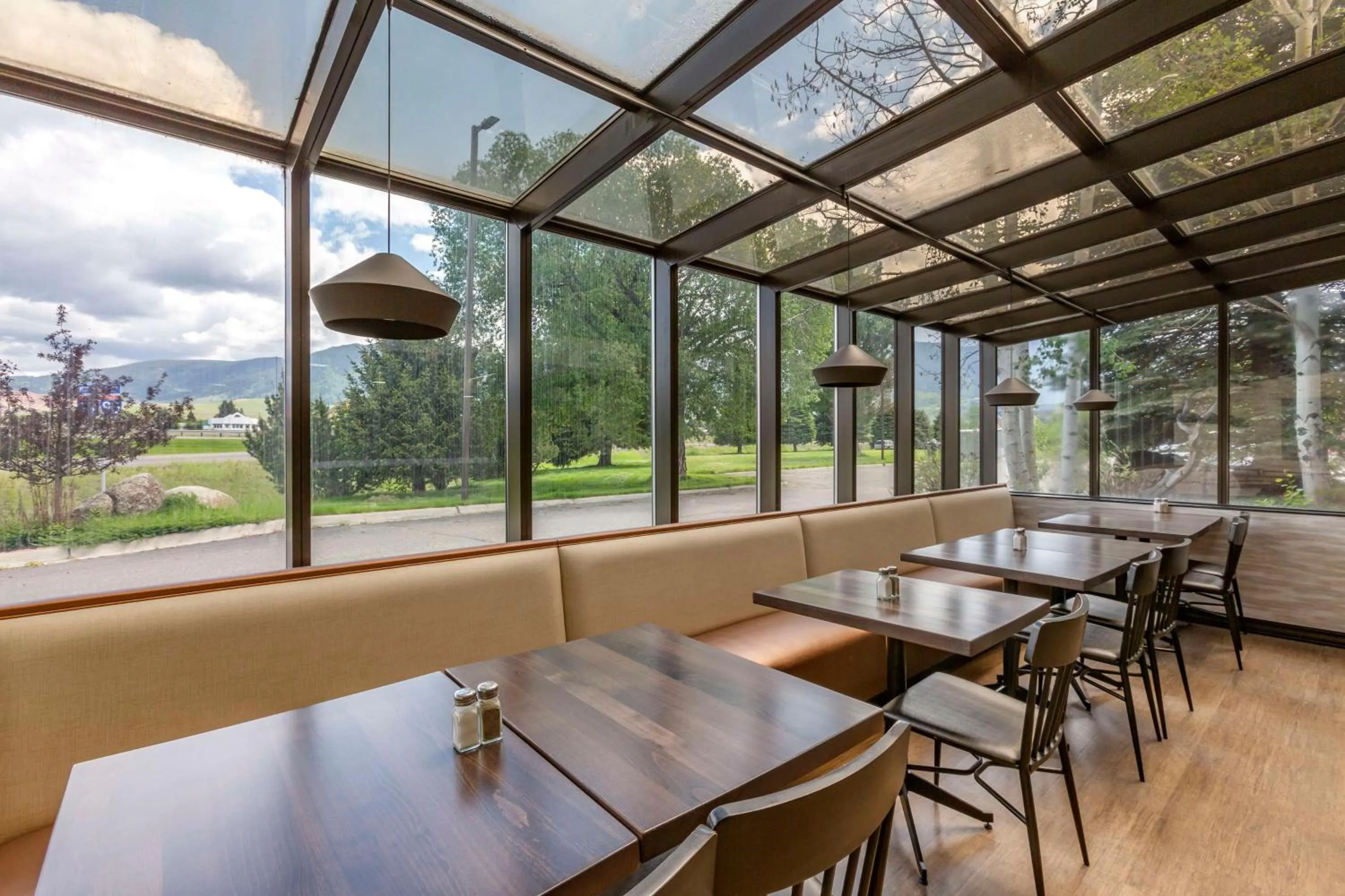 Breakfast in Best Western Plus Butte Plaza Inn