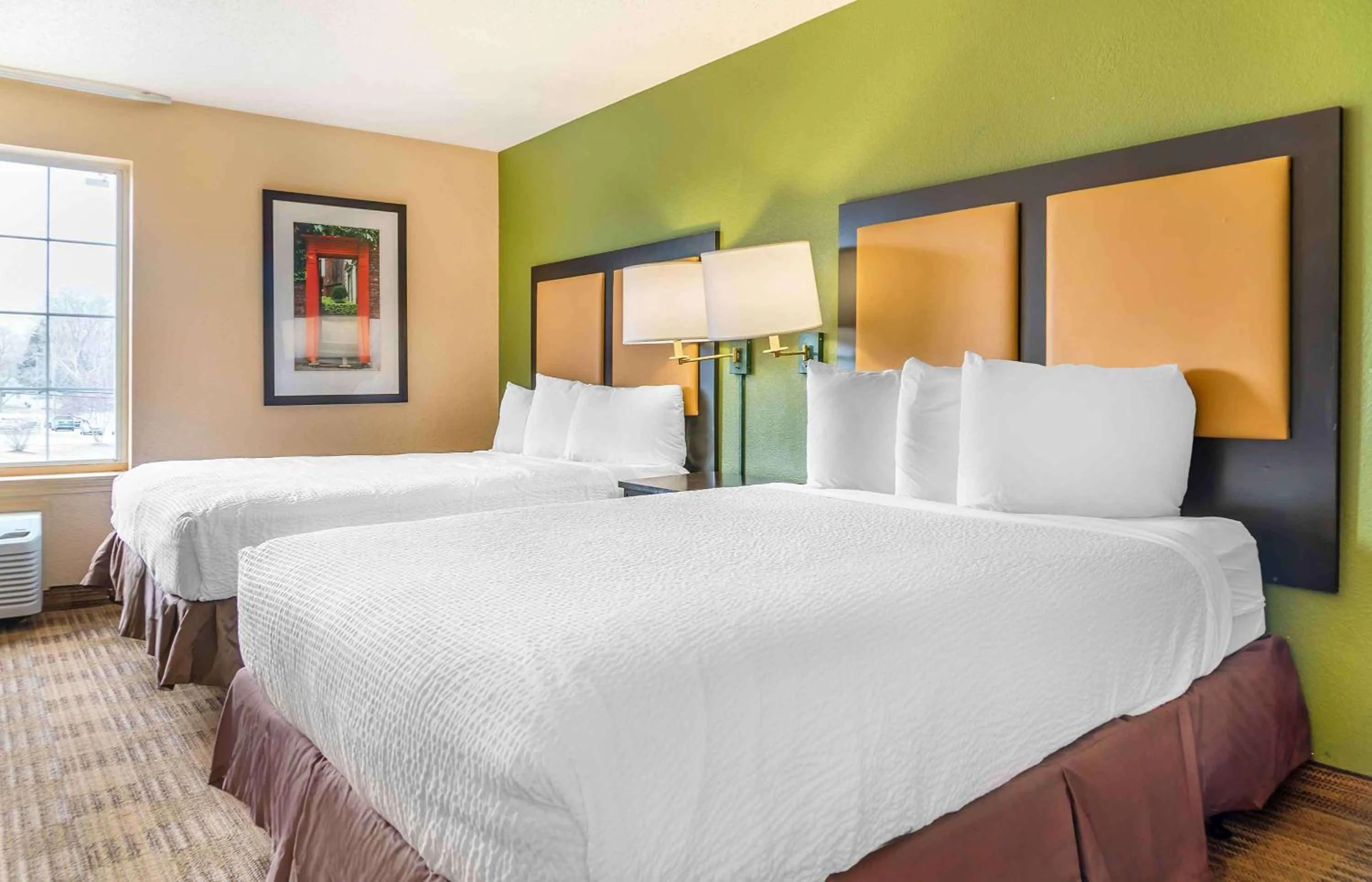 Bedroom, Bed in Auburn Hills Extended Stay Inn