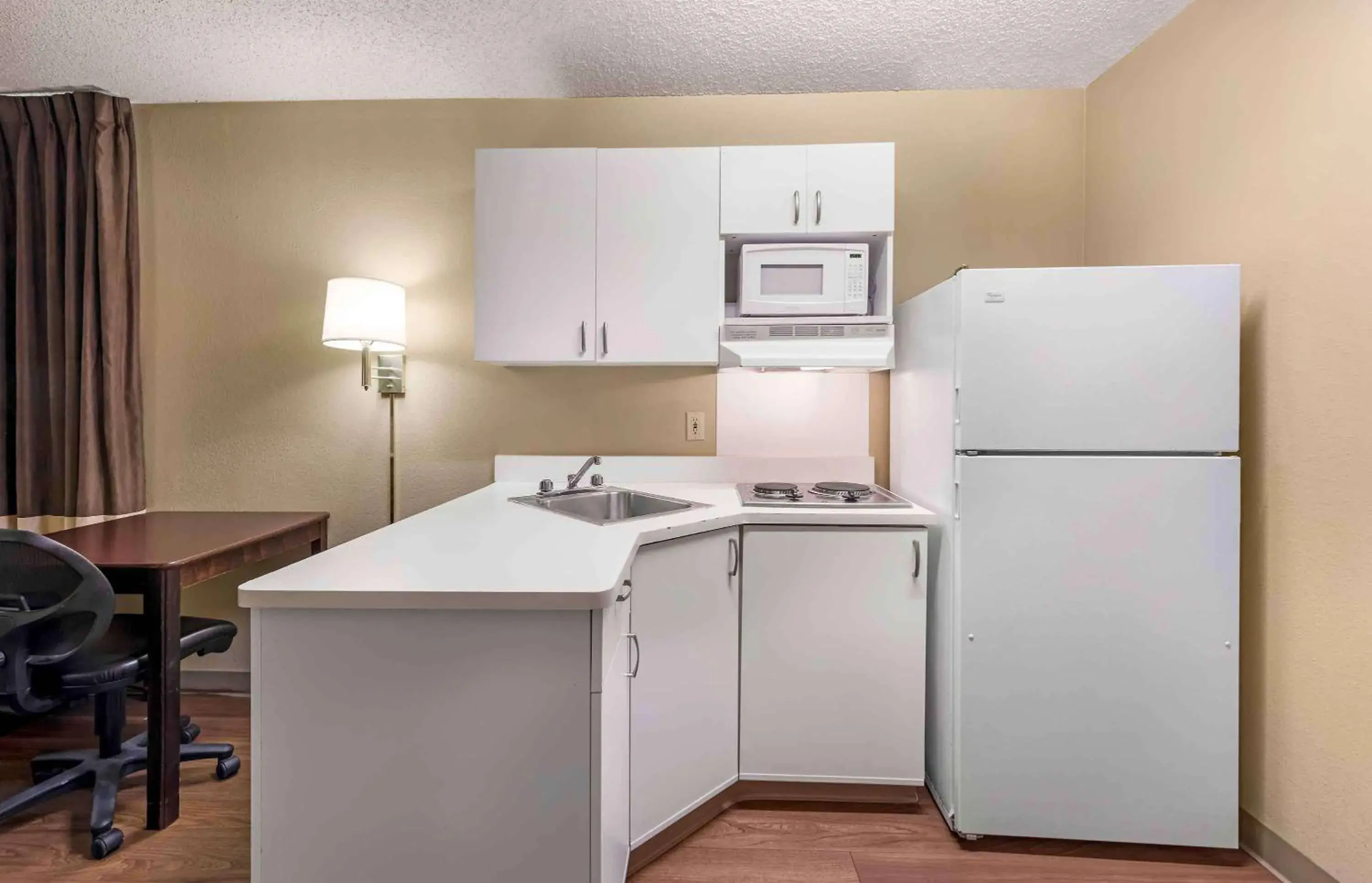 Studio with 2 Double Beds - Non-Smoking in Extended Stay America Suites - Los Angeles - Long Beach Airport Studio with 2 Double Beds - Non-Smoking in Extended Stay America Suites - Los Angeles - Long Beach Airport