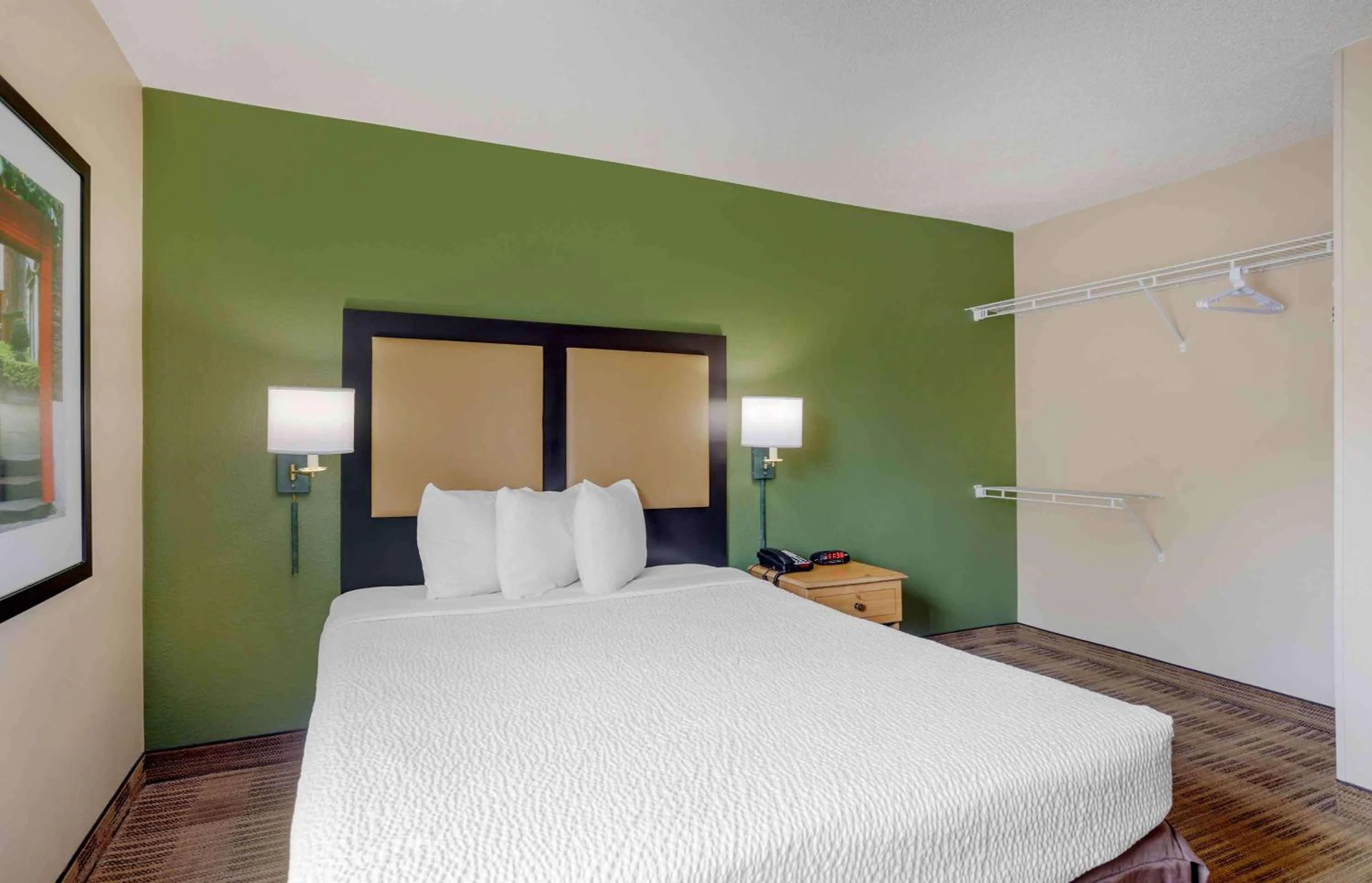 Bedroom, Bed in Extended Stay America Suites - Memphis - Germantown
